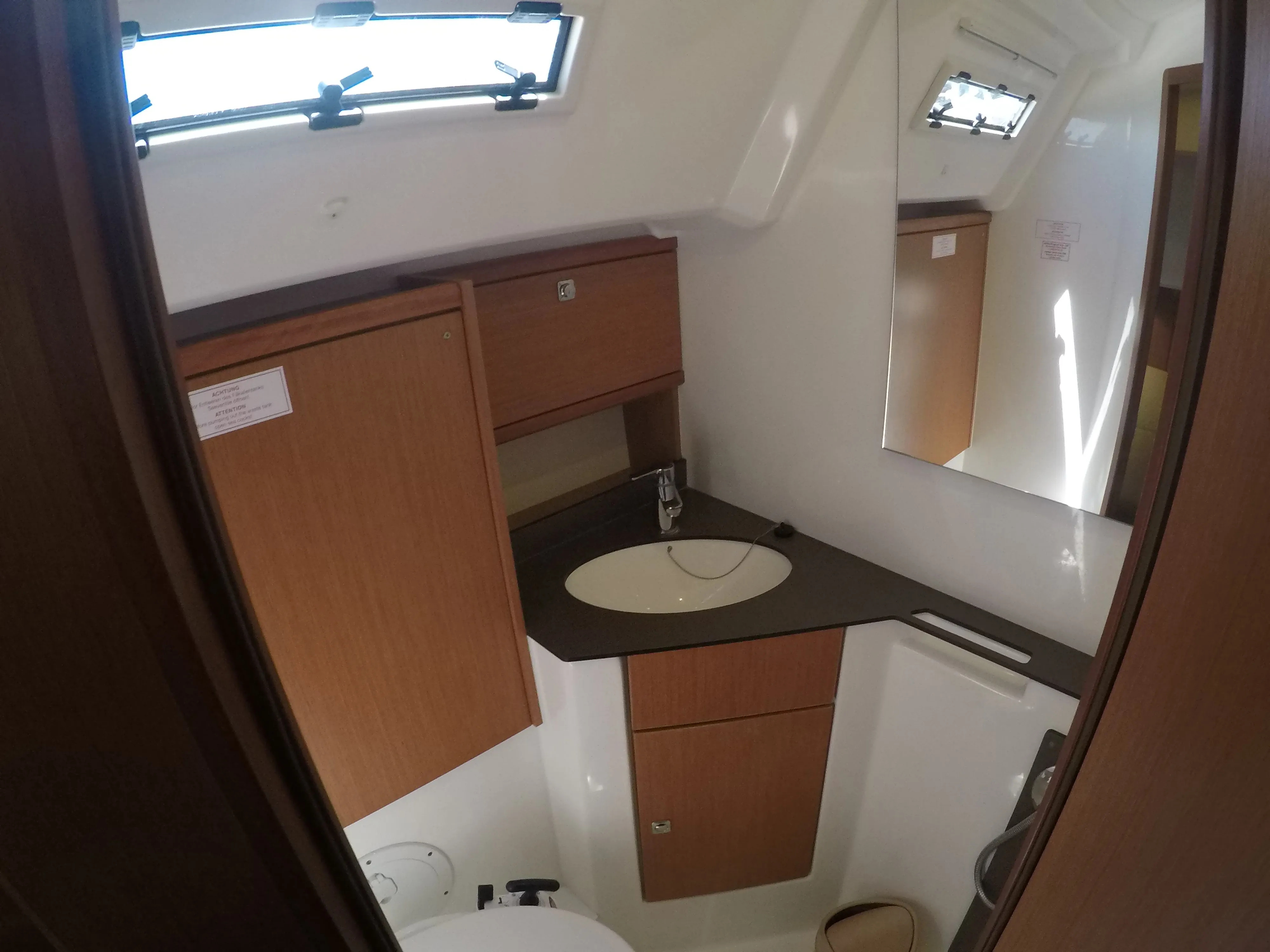Bavaria 46 Cruiser Chriseli — фотография яхты 12