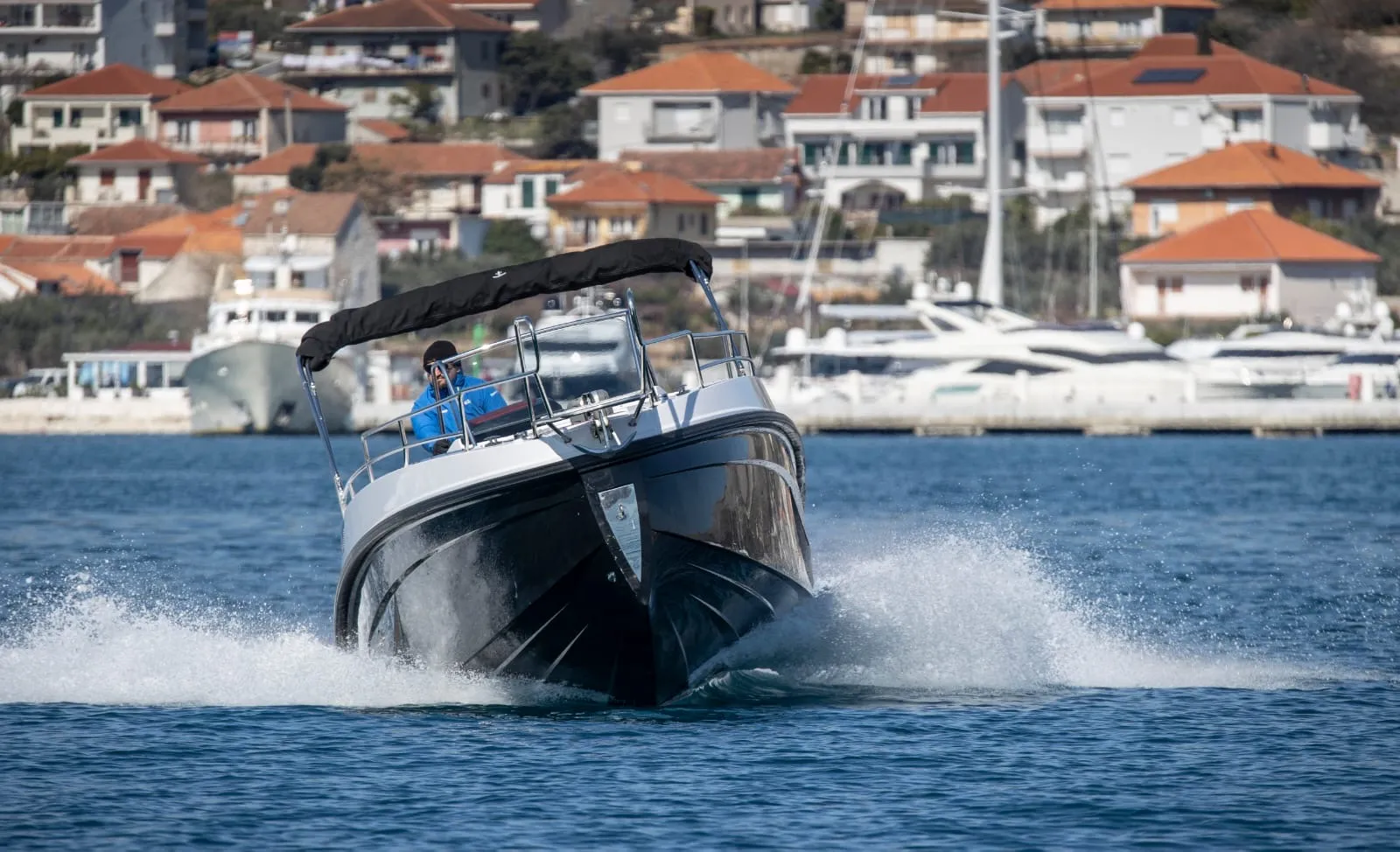Arrow Abaris 23 no name — fotografia jachty 4