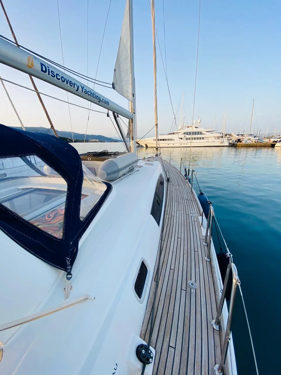 Oceanis 50 Family Free Spirit - Brand New engine 2020 — фотография яхты 14