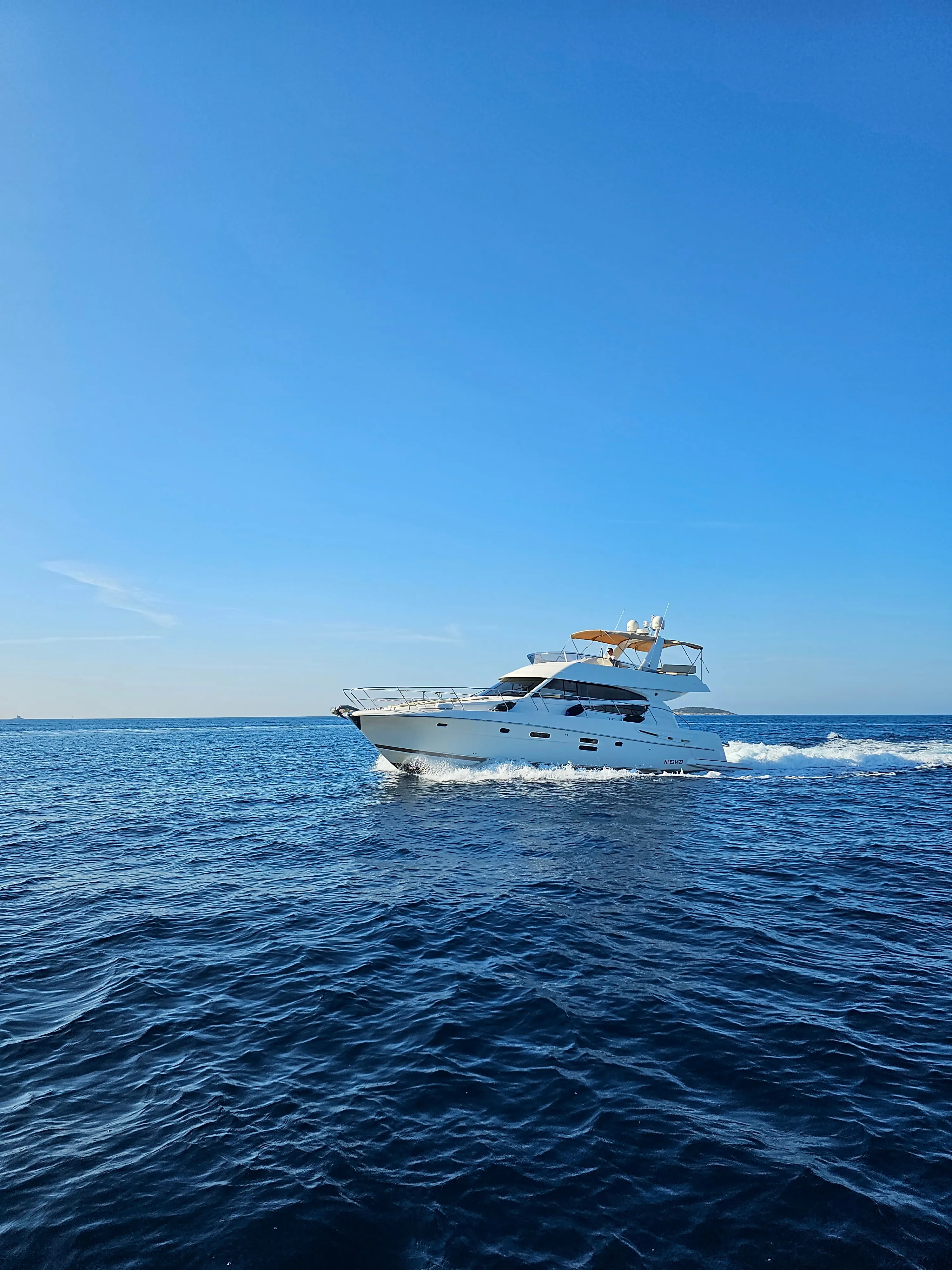 Prestige 50 Fly Panarea — yacht photo 9