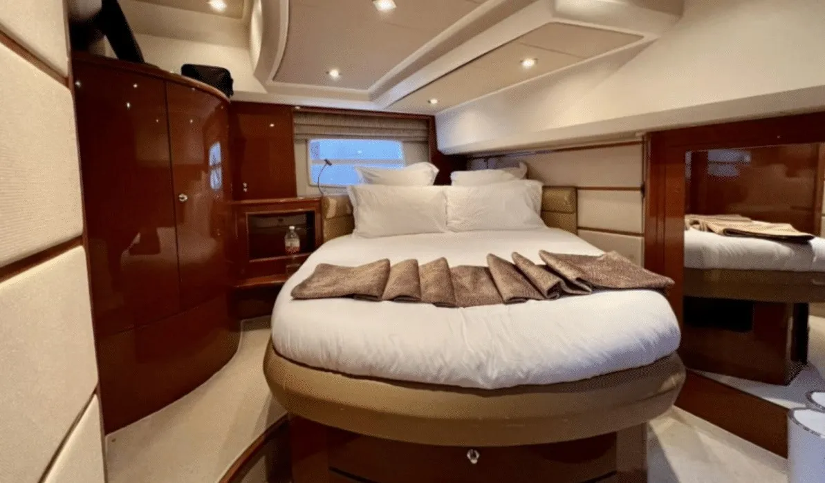 Prestige 50 Fly Panarea — yacht photo 25