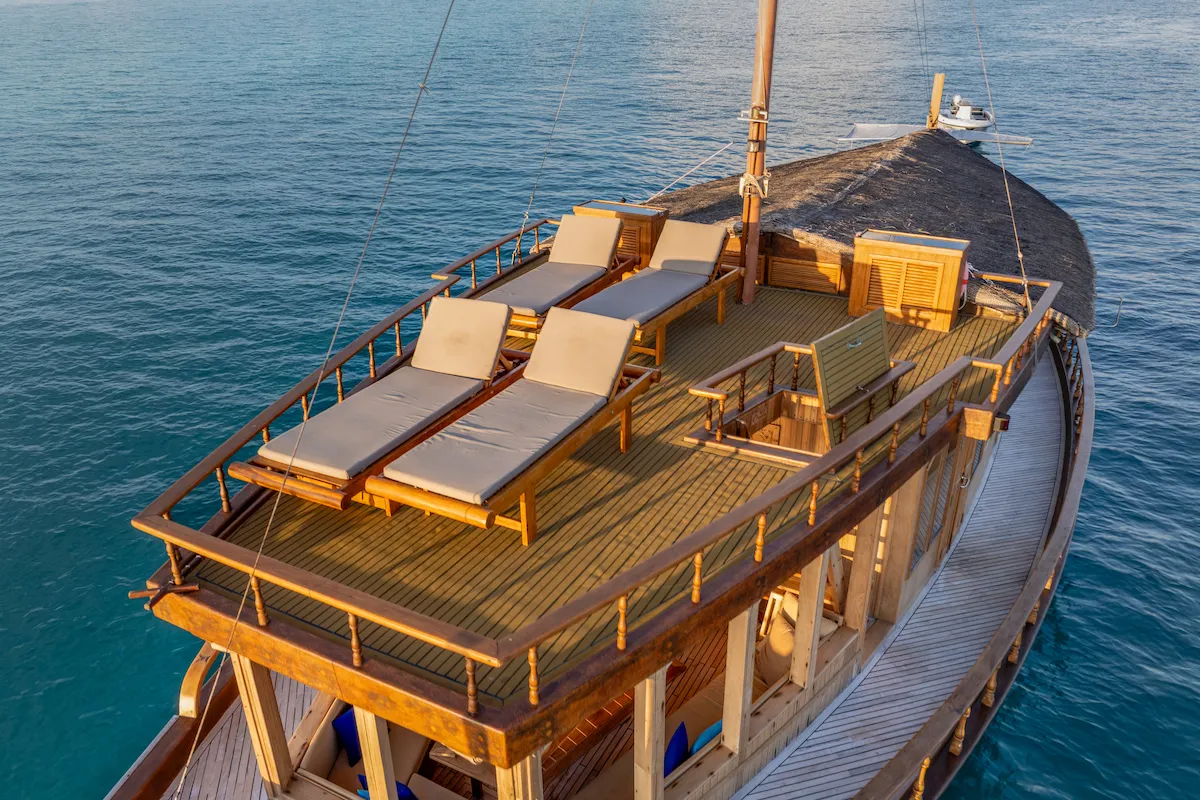 Wooden motor yacht Stella 2 — yacht photo 2
