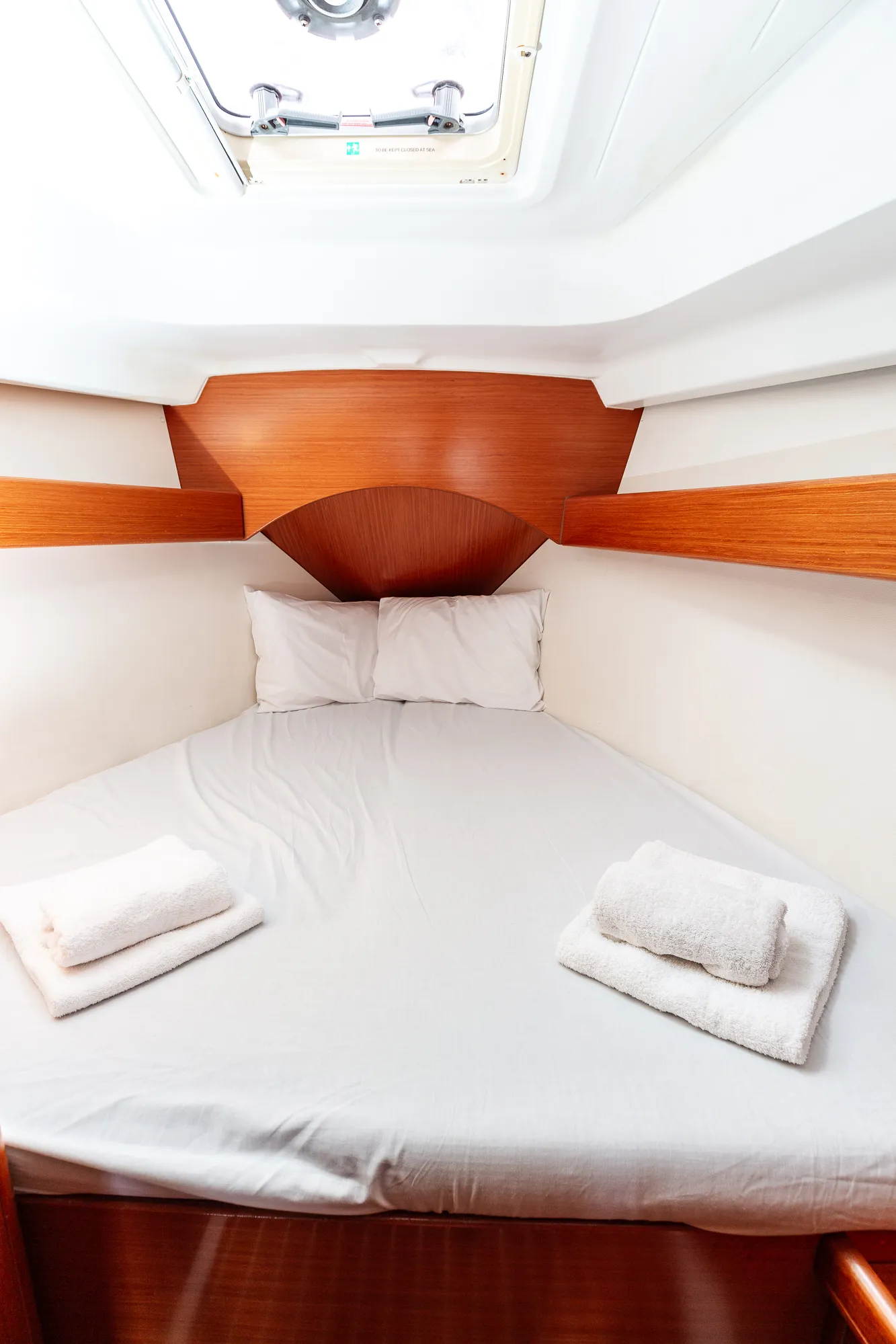 Cyclades 43.4 Too Lucky — yacht photo 17