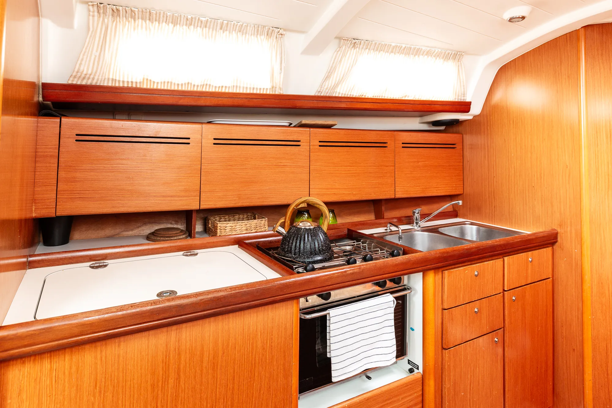 Cyclades 43.4 Too Lucky — yacht photo 6