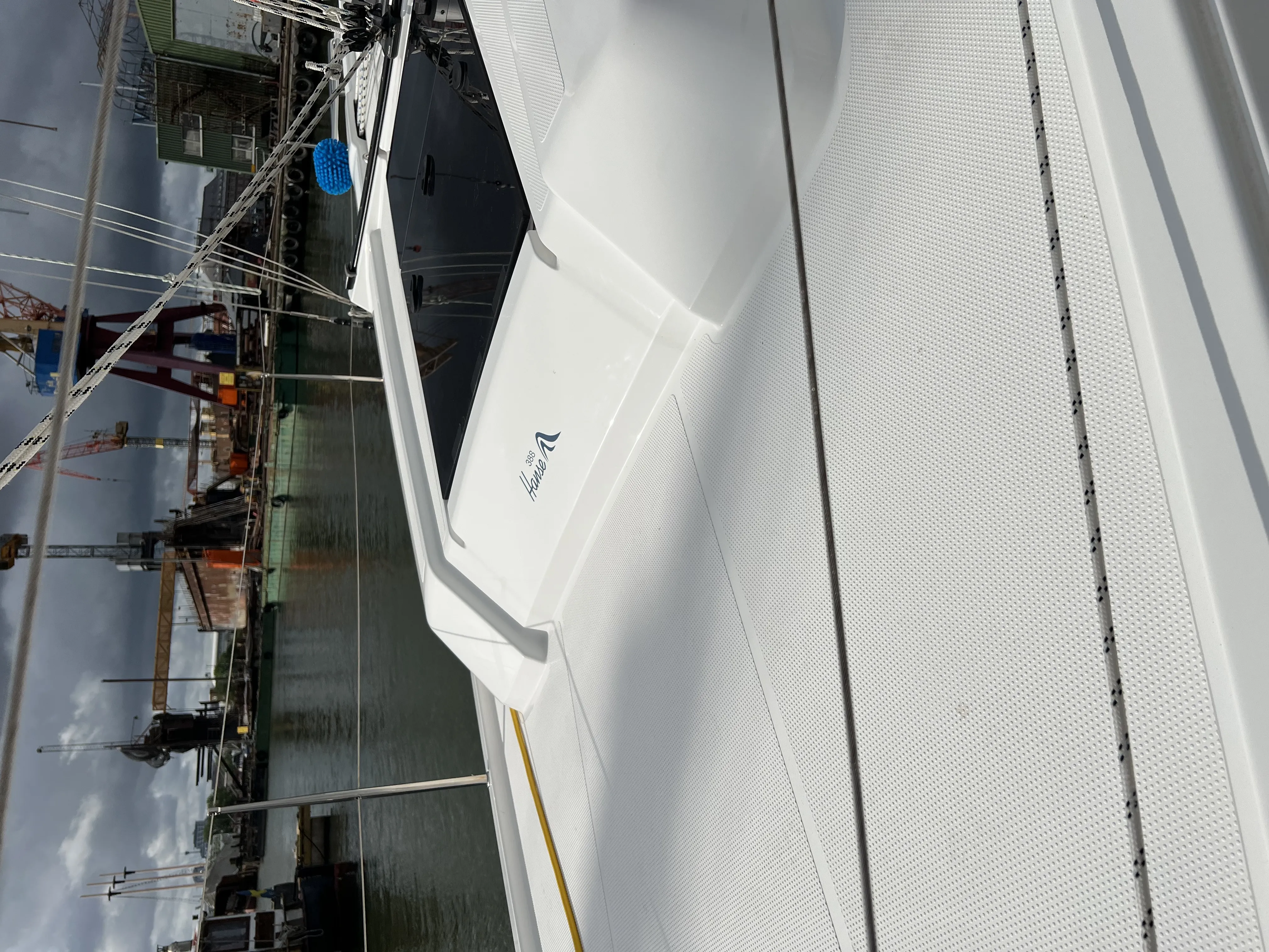 Hanse 388 Godelieve — yacht photo 8