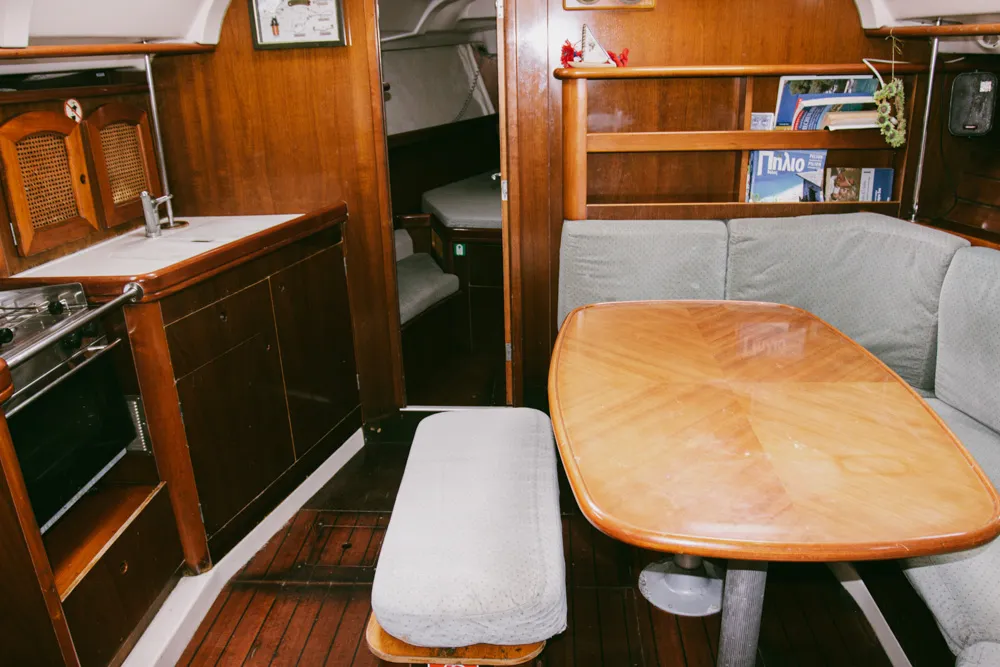 Oceanis 381 Kleio — снимка на яхтата 11