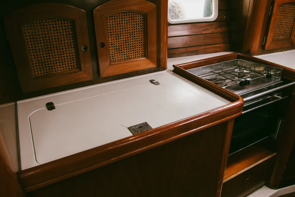Oceanis 381 Kleio — снимка на яхтата 22