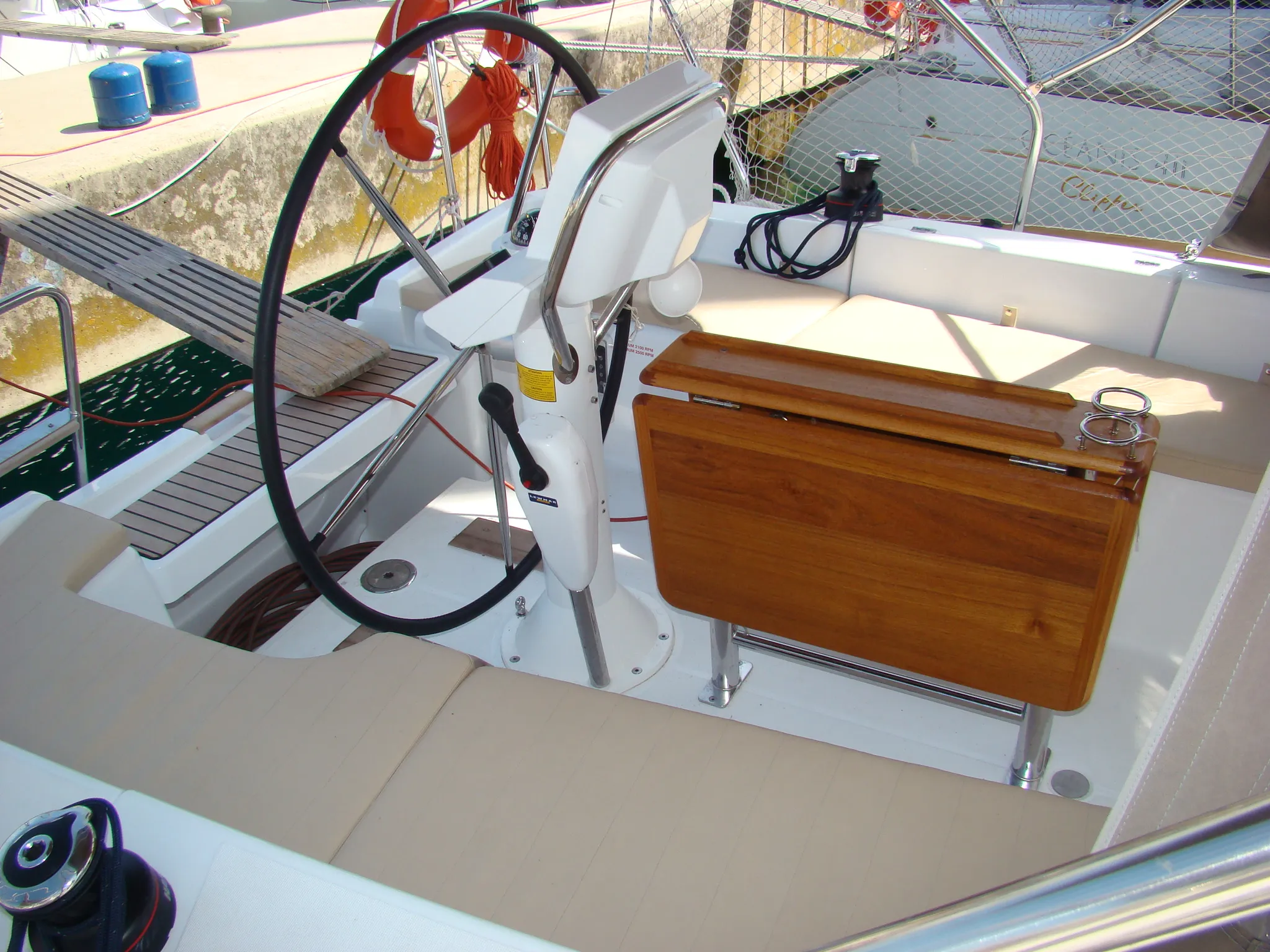 Sun Odyssey 33i NENA — фотография яхты 8