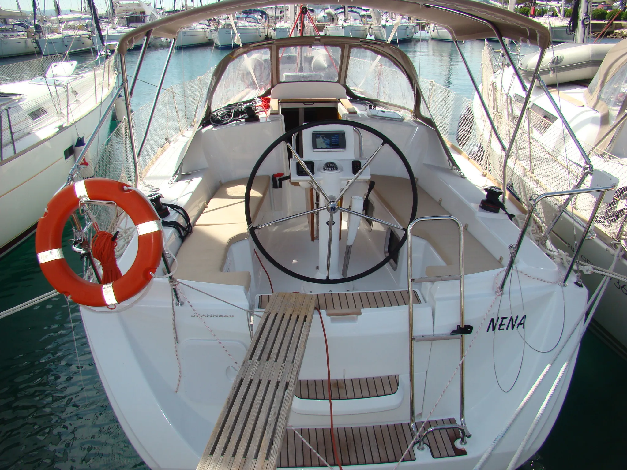 Sun Odyssey 33i NENA — фотография яхты 6