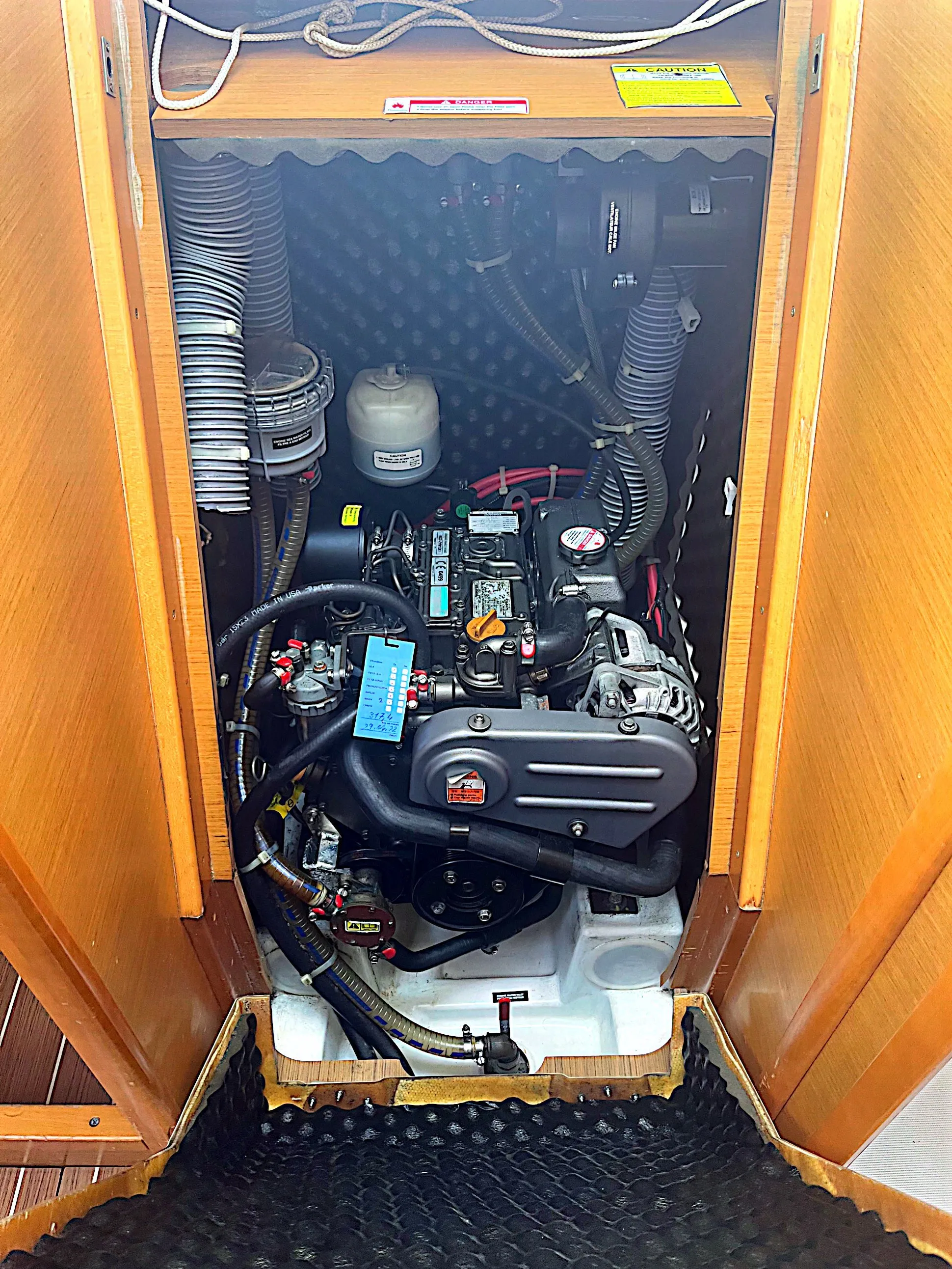 Sun Odyssey 33i NENA — фотография яхты 4