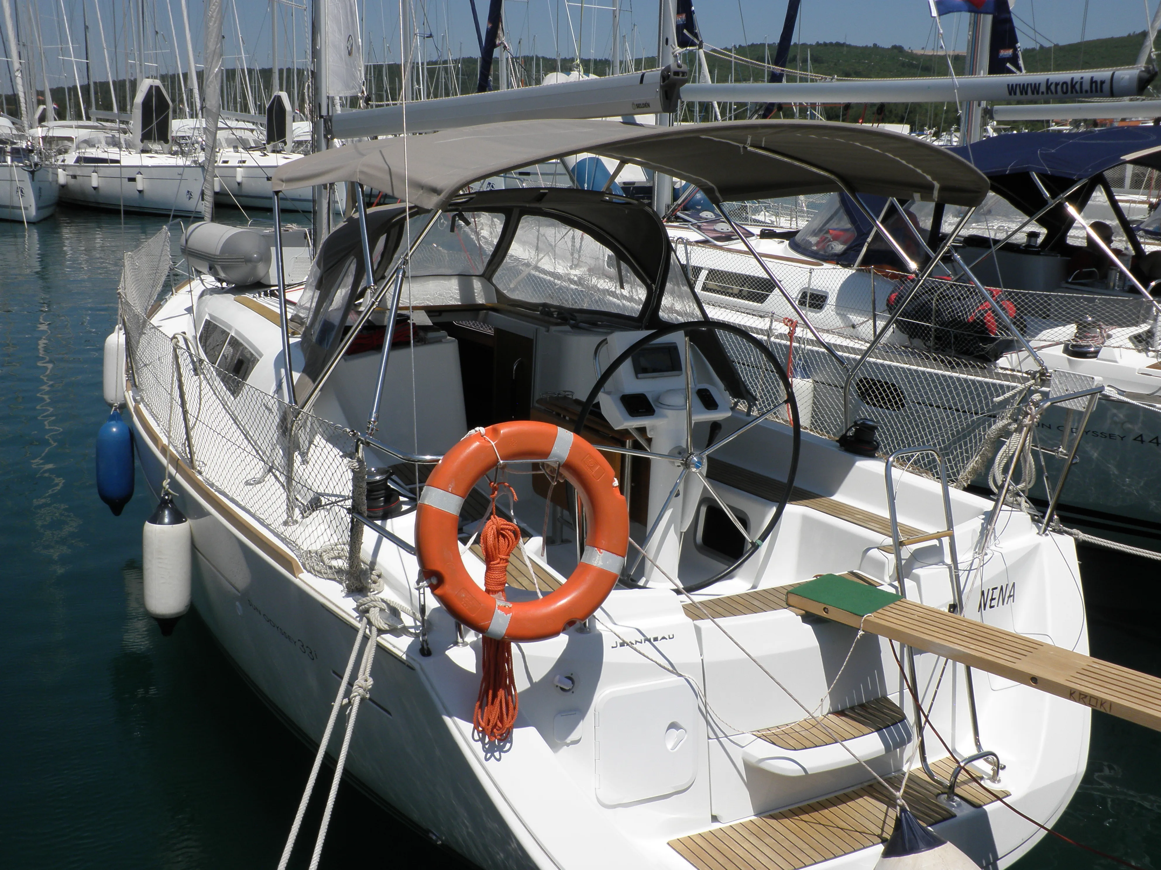 Sun Odyssey 33i NENA — фотография яхты 12