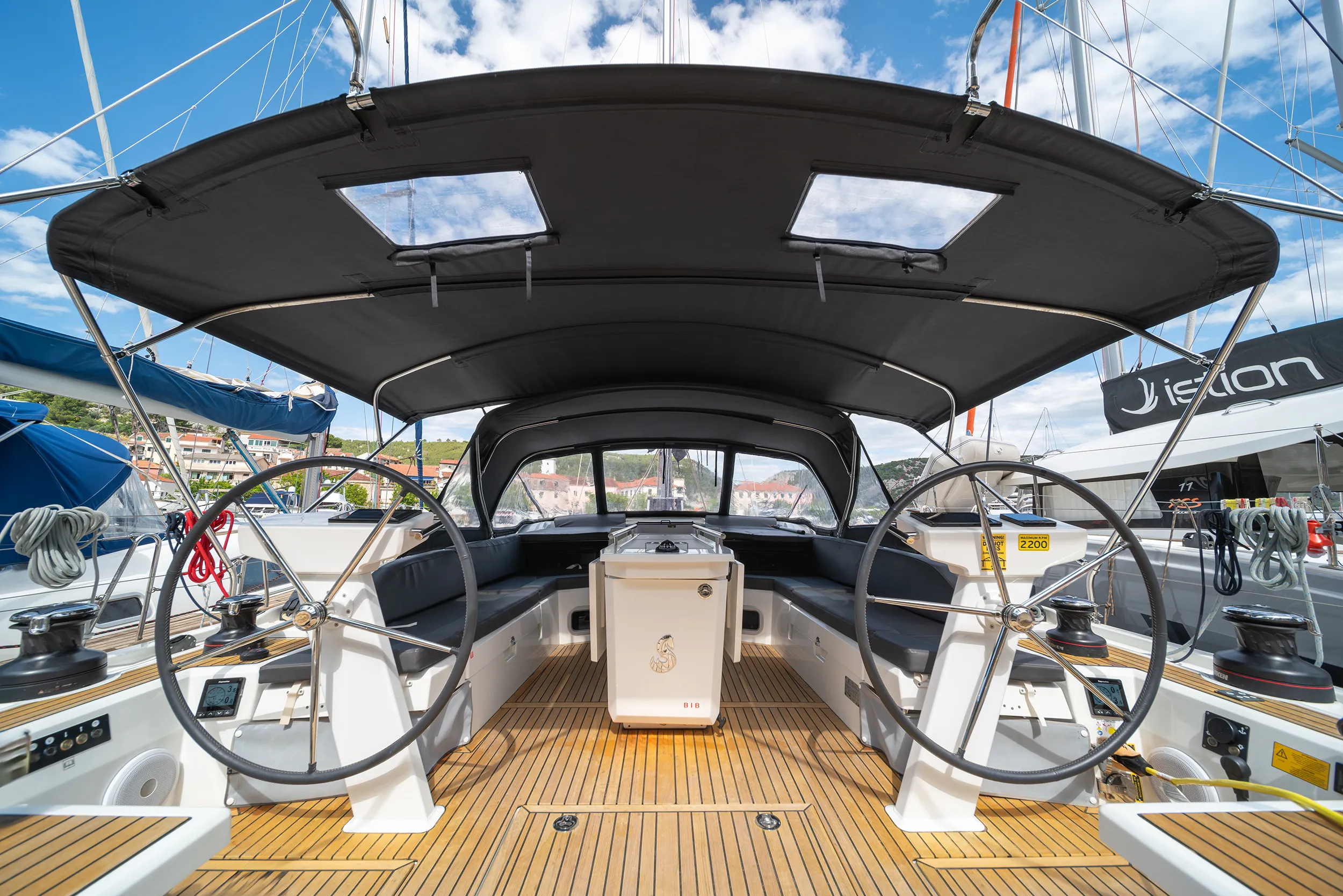 Oceanis 51.1 First Friendship — yacht photo 11
