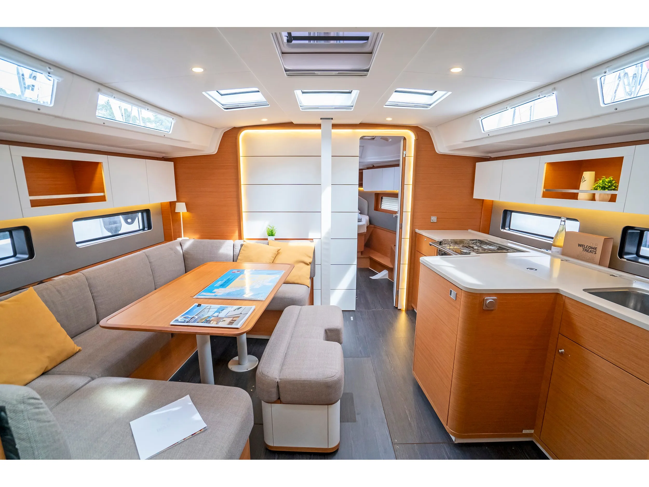 Dufour 41 First Song — yacht photo 11