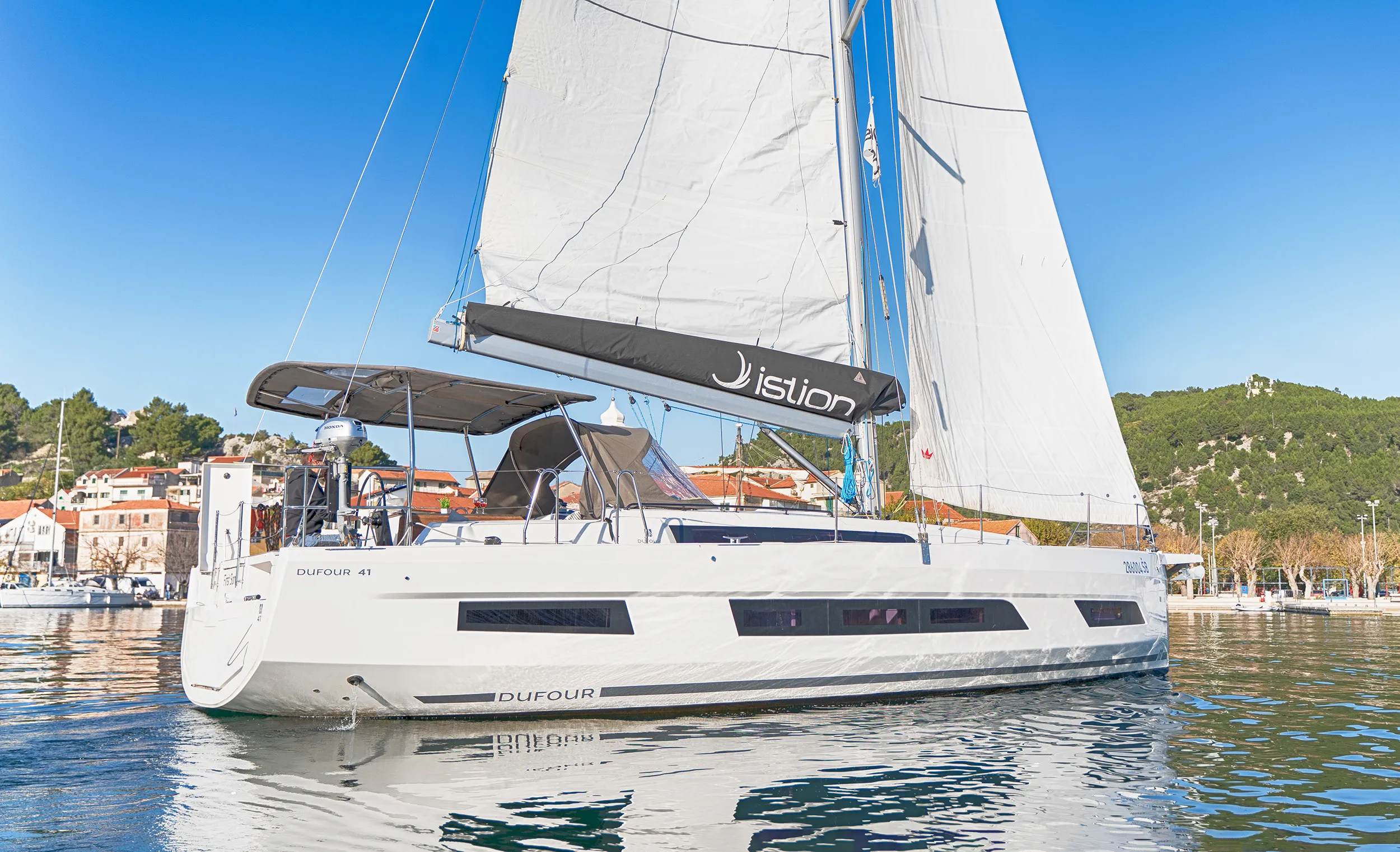 Dufour 41 First Song — yacht photo 13