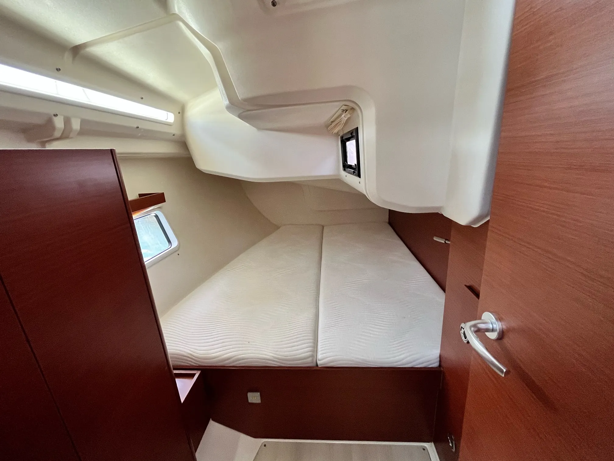 Hanse 418 Anyma — фотография яхты 12