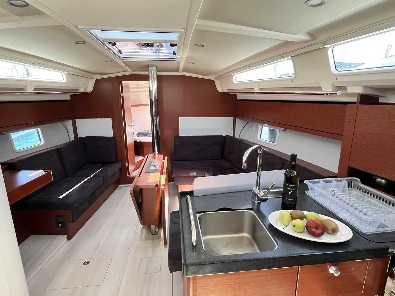 Hanse 418 Anyma — фотография яхты 7