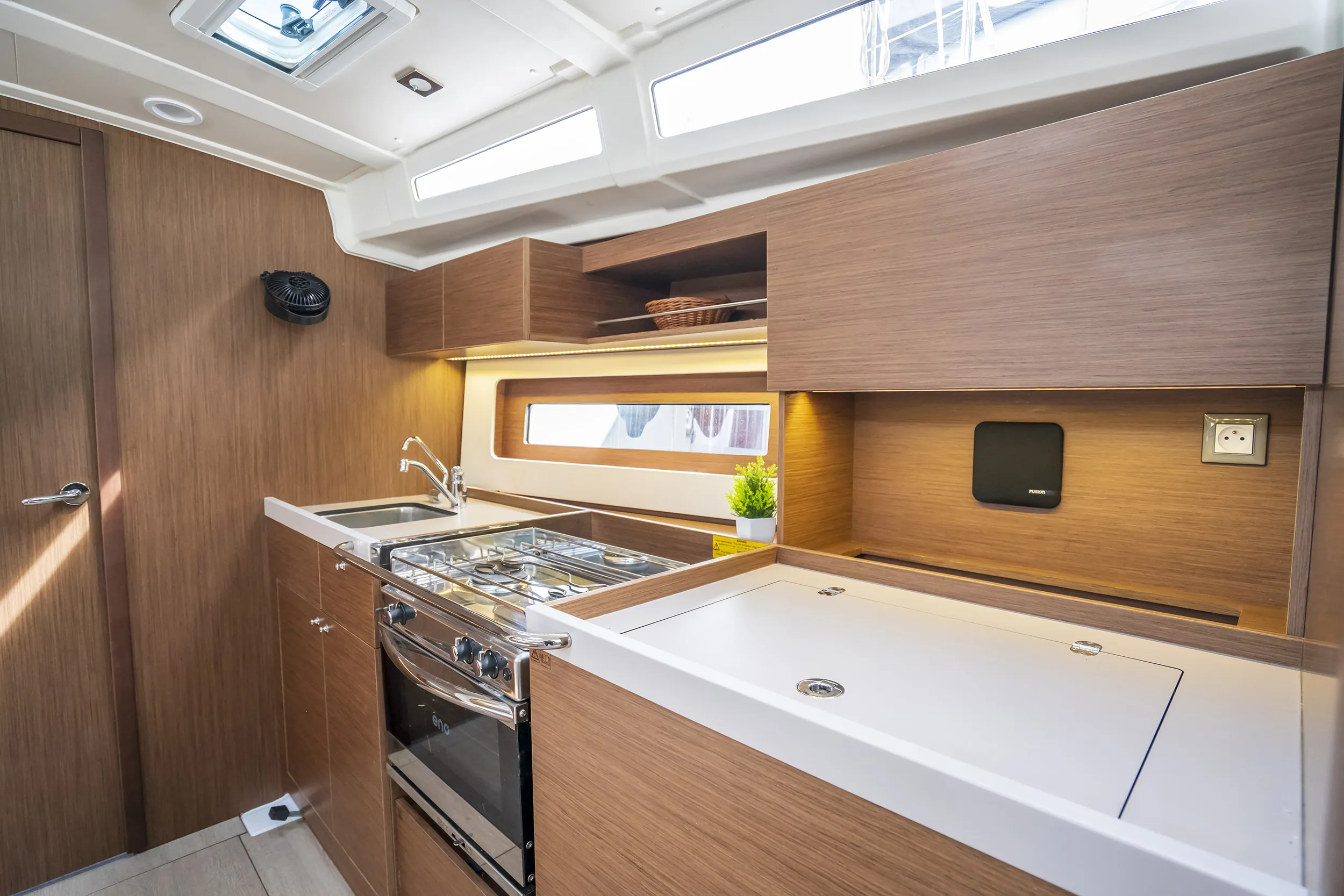 Oceanis 37.1 First Dream — yacht photo 2