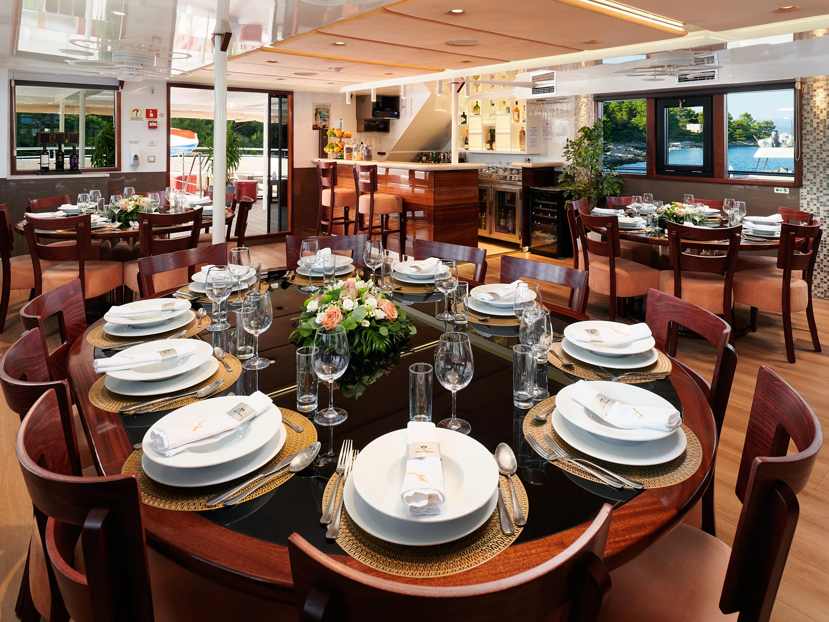 Motoryacht Queen Eleganza — yacht photo 6