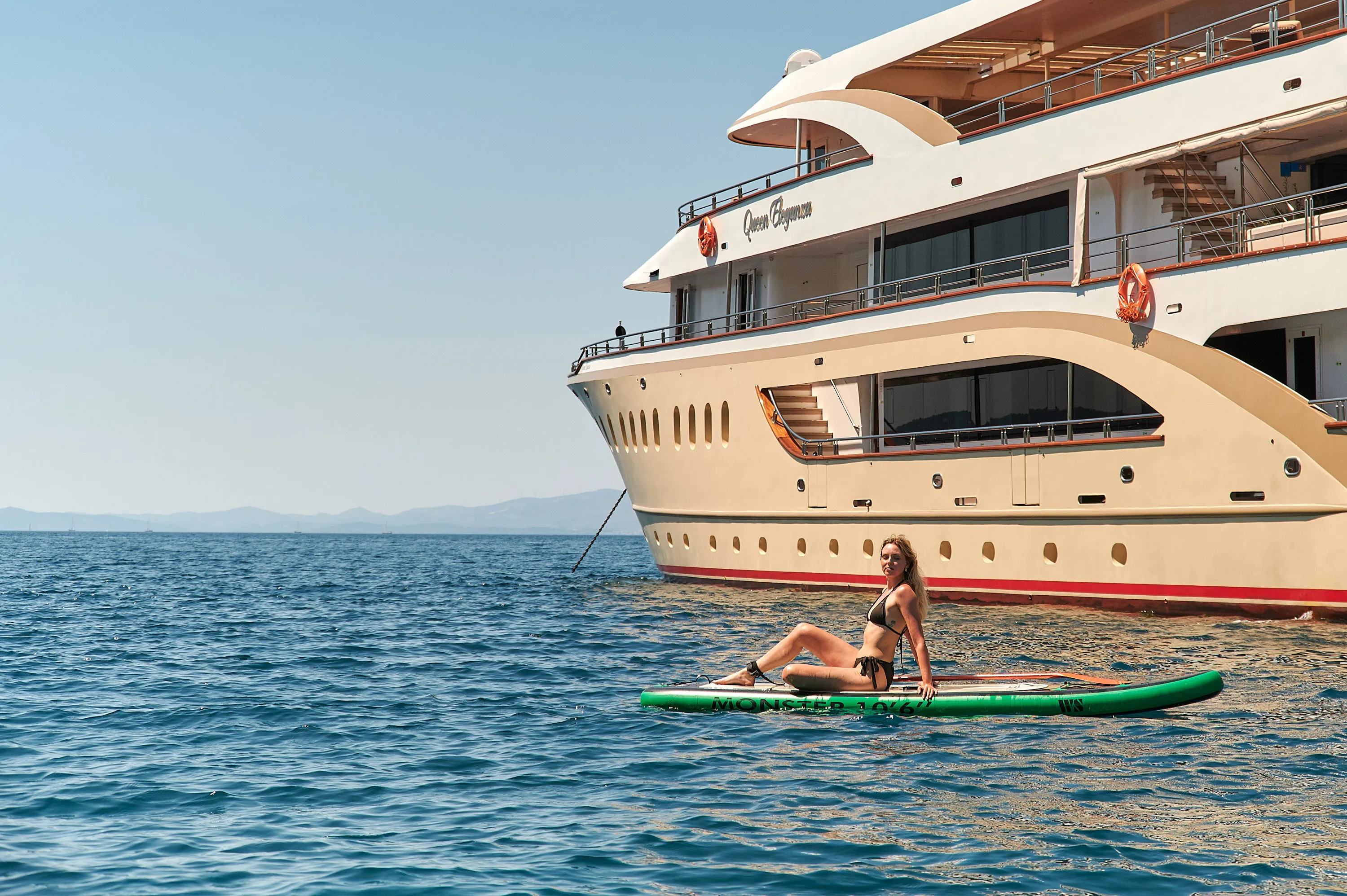 Motoryacht Queen Eleganza — yacht photo 35