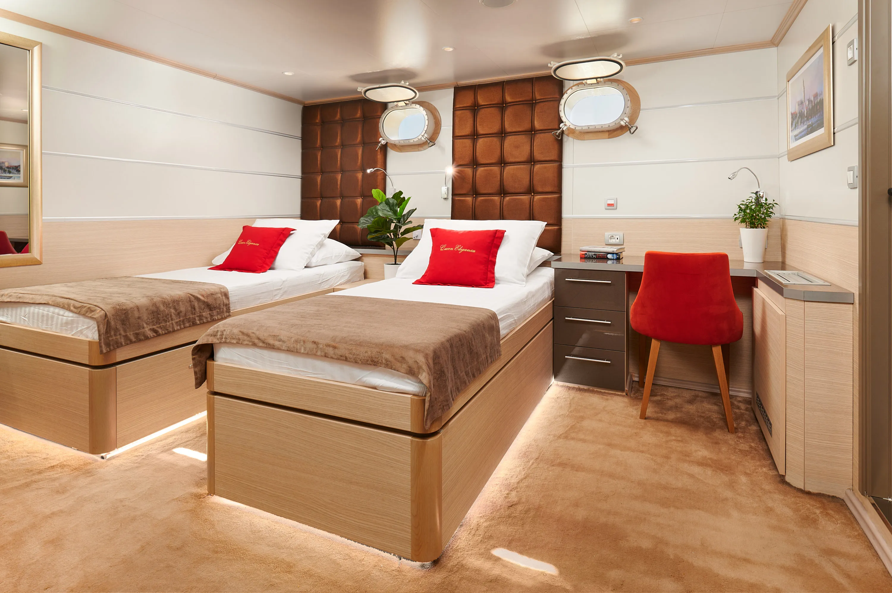 Motoryacht Queen Eleganza — yacht photo 16
