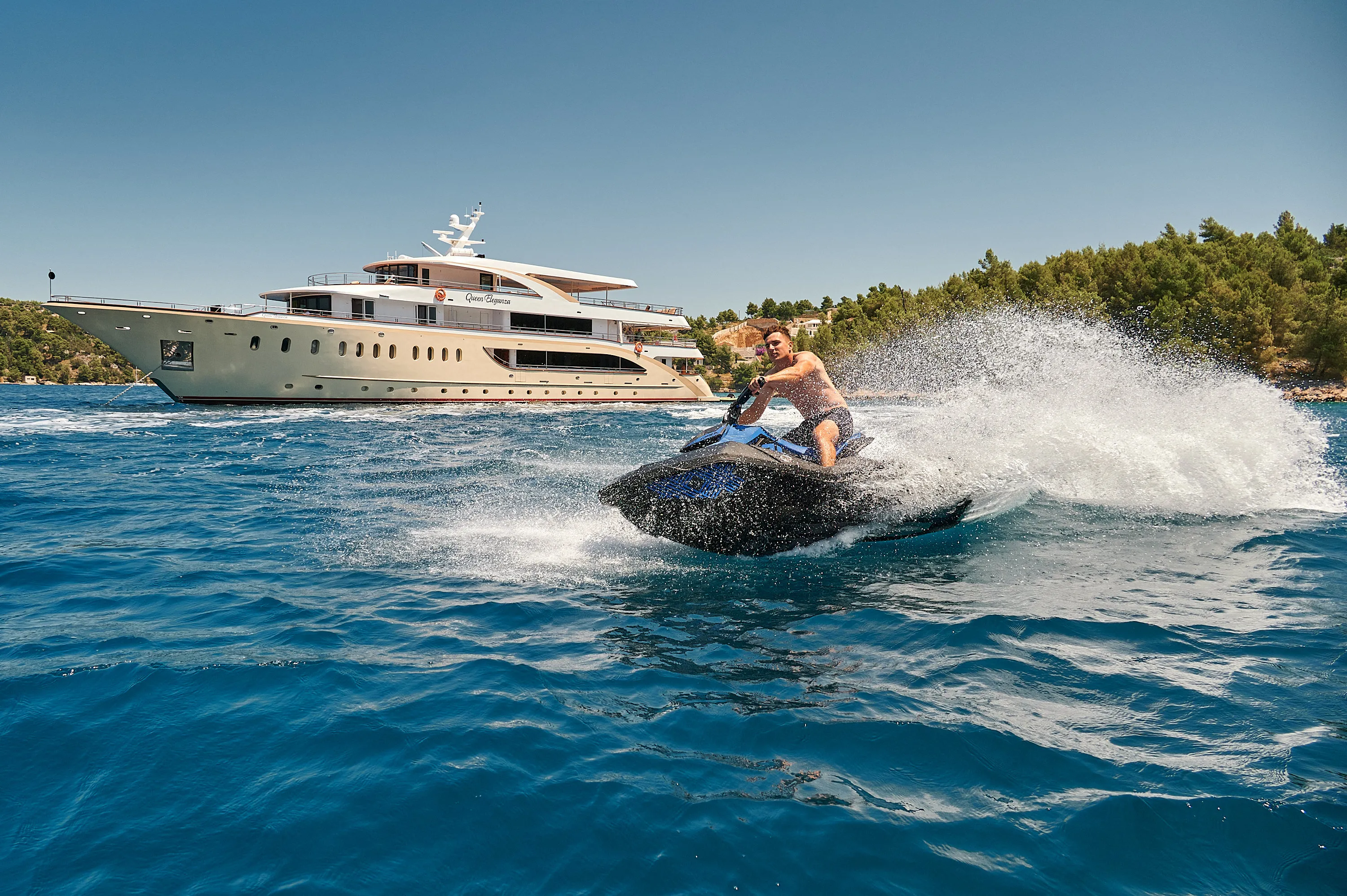 Motoryacht Queen Eleganza — yacht photo 18