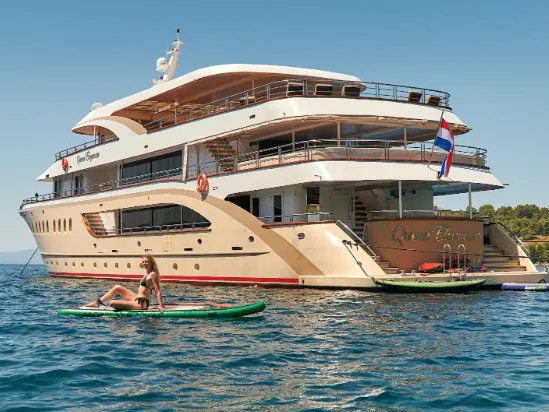 Motoryacht Queen Eleganza — yacht photo 36