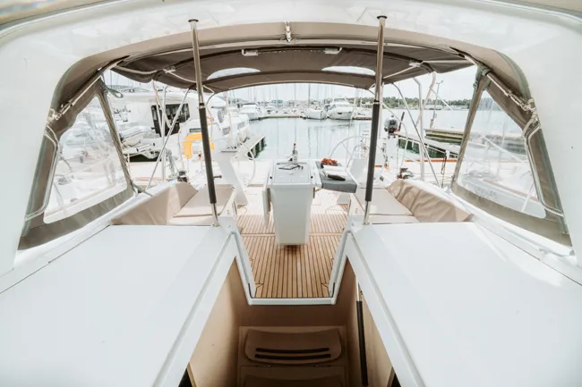 Oceanis 46.1 HERA — yacht photo 18
