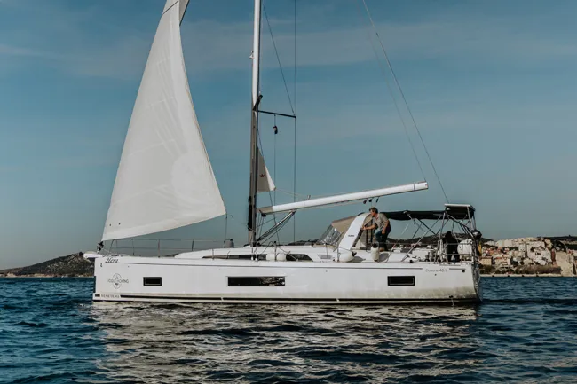 Oceanis 46.1 HERA — yacht photo 27