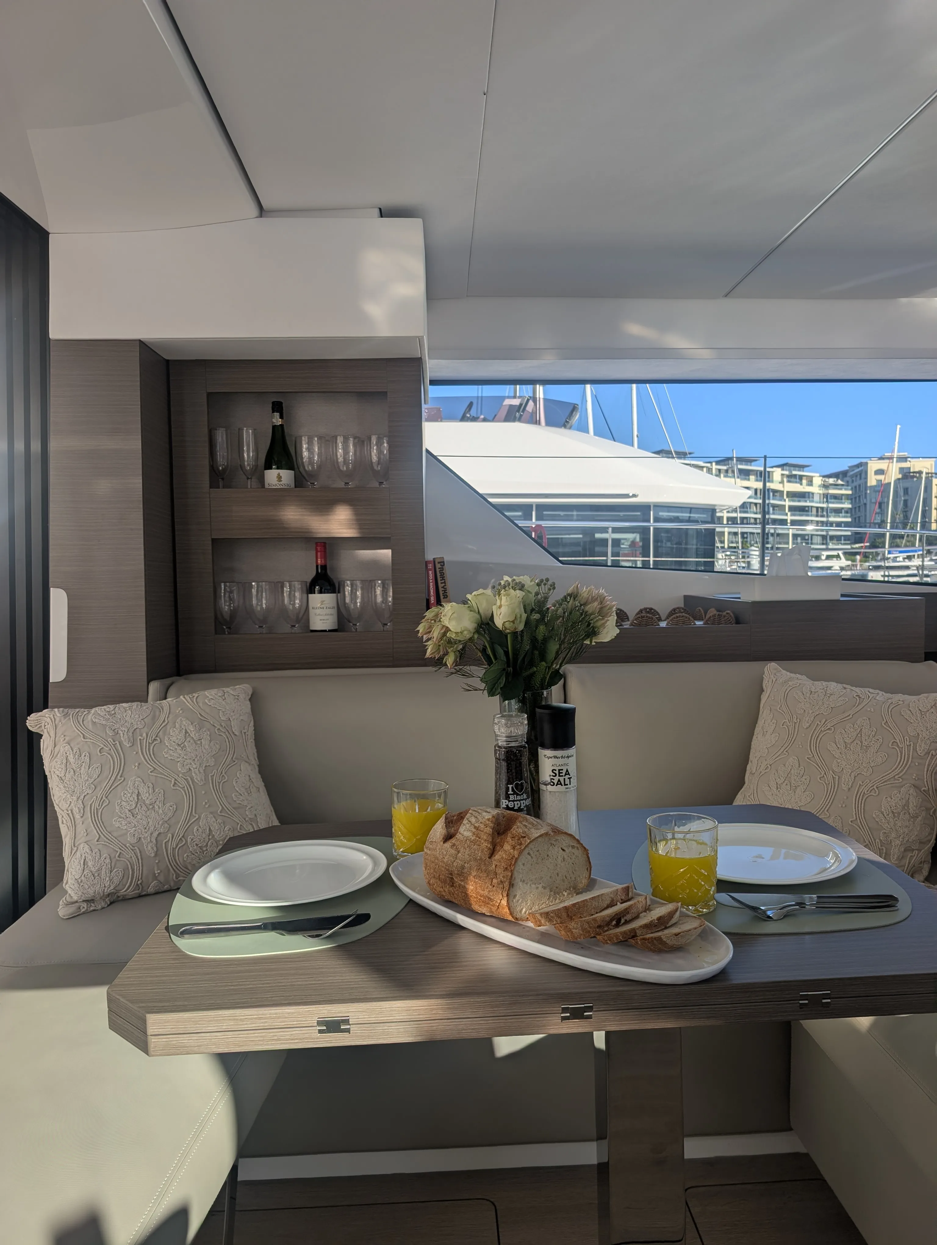 Leopard 46 Blue Moon — foto dello yacht n. 3