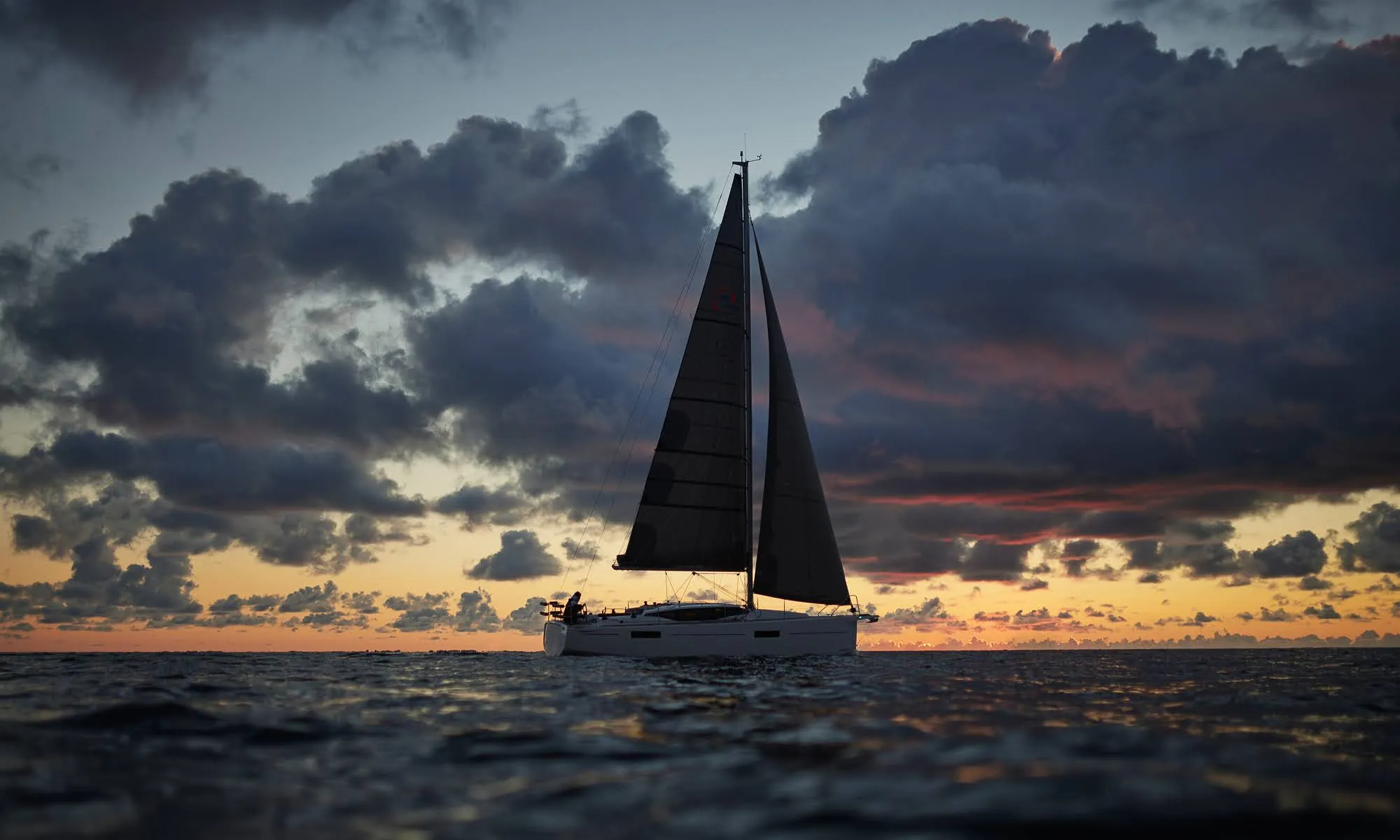 Maxus 35 Angelmiles 2 — yacht photo 2
