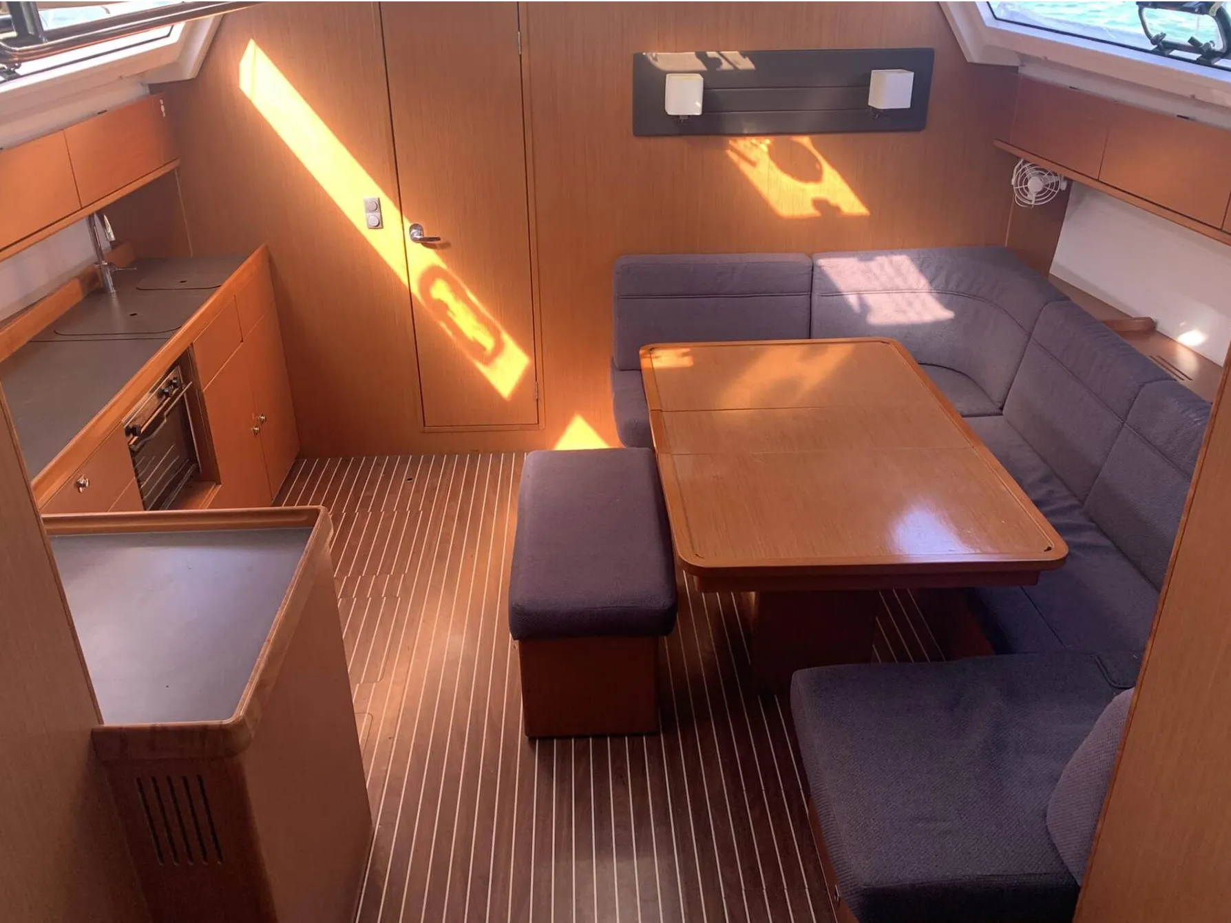 Bavaria Cruiser 46 CJ — fotografia jachty 2
