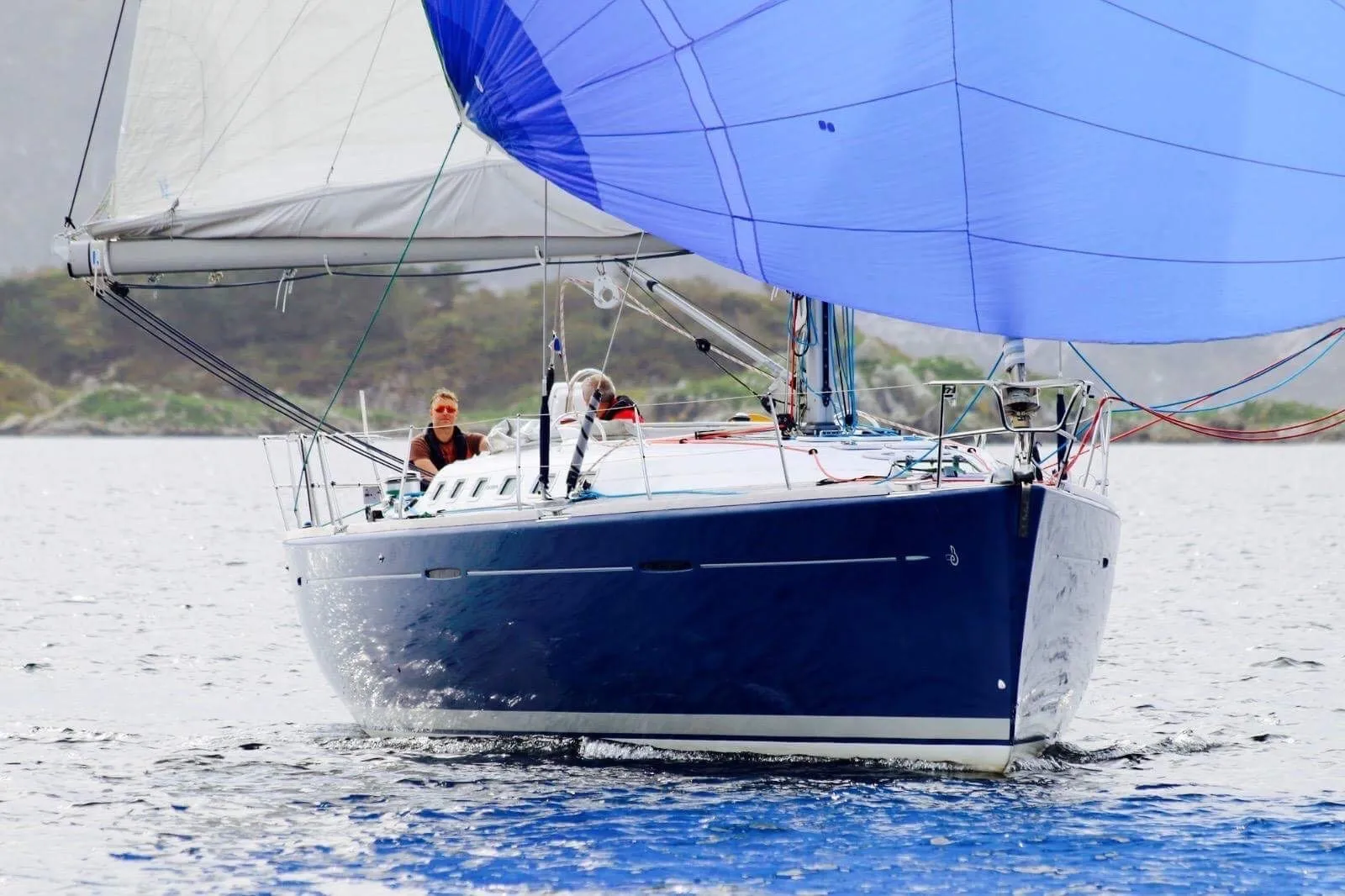 First 47.7 Blue Dawn — yacht photo 11