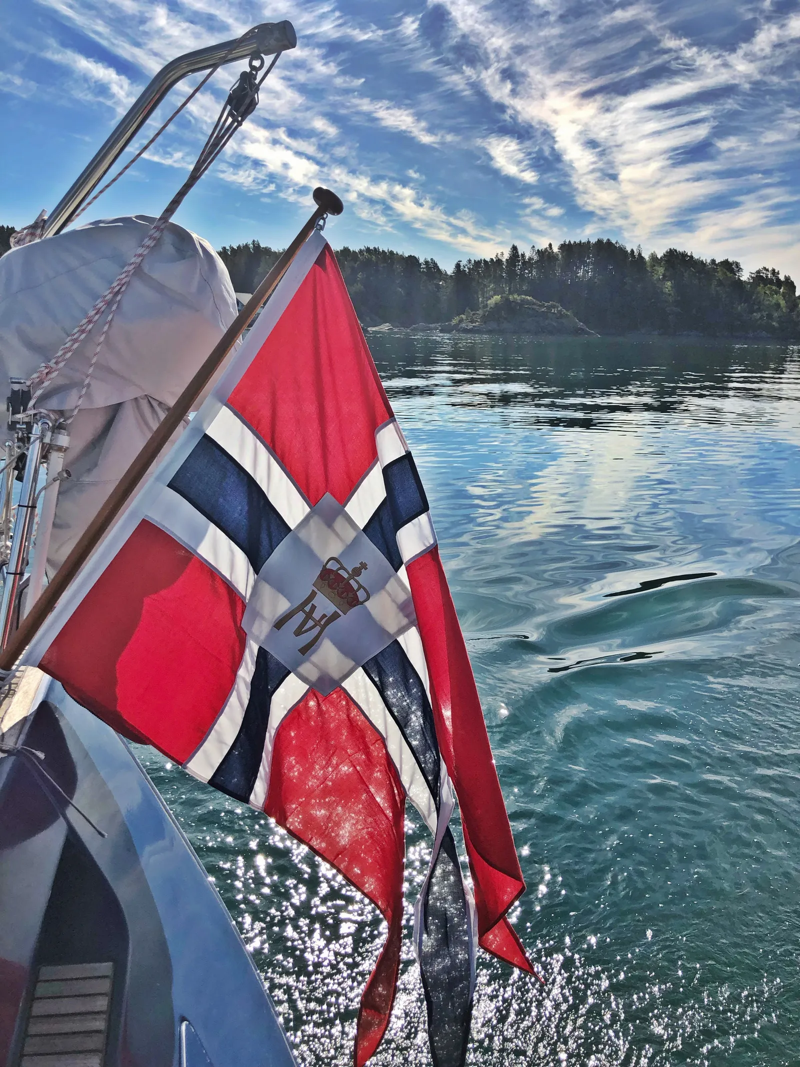 First 47.7 Blue Dawn — yacht photo 6