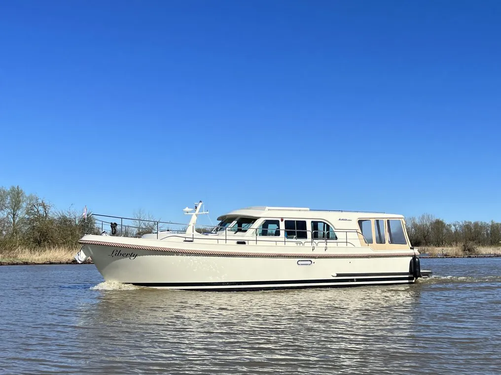 Linssen Grand Sturdy 40.0 Sedan Liberty — фотография яхты 1