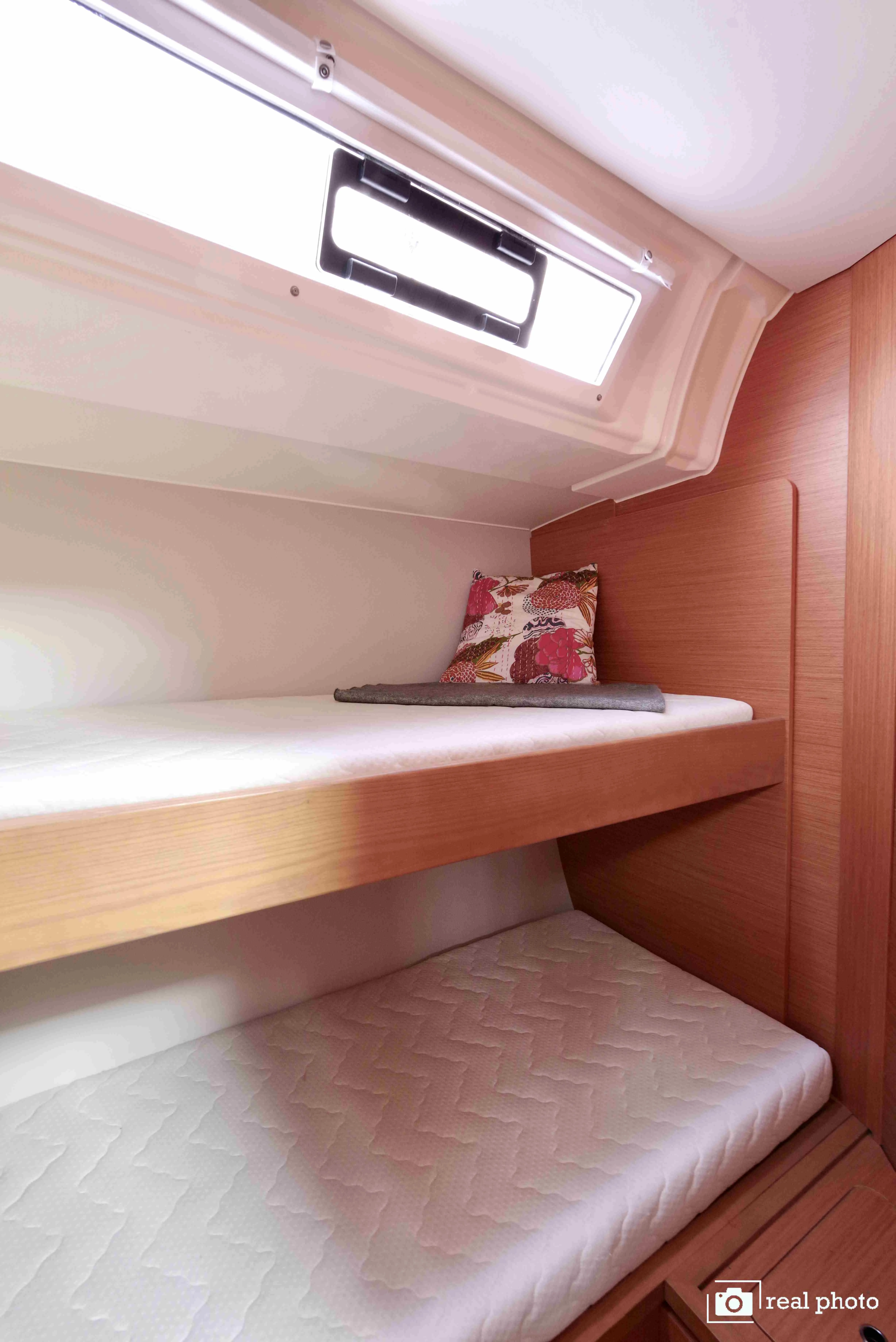 Dufour 470 Fortuna - Water maker, Solar Panel — foto dello yacht n. 2