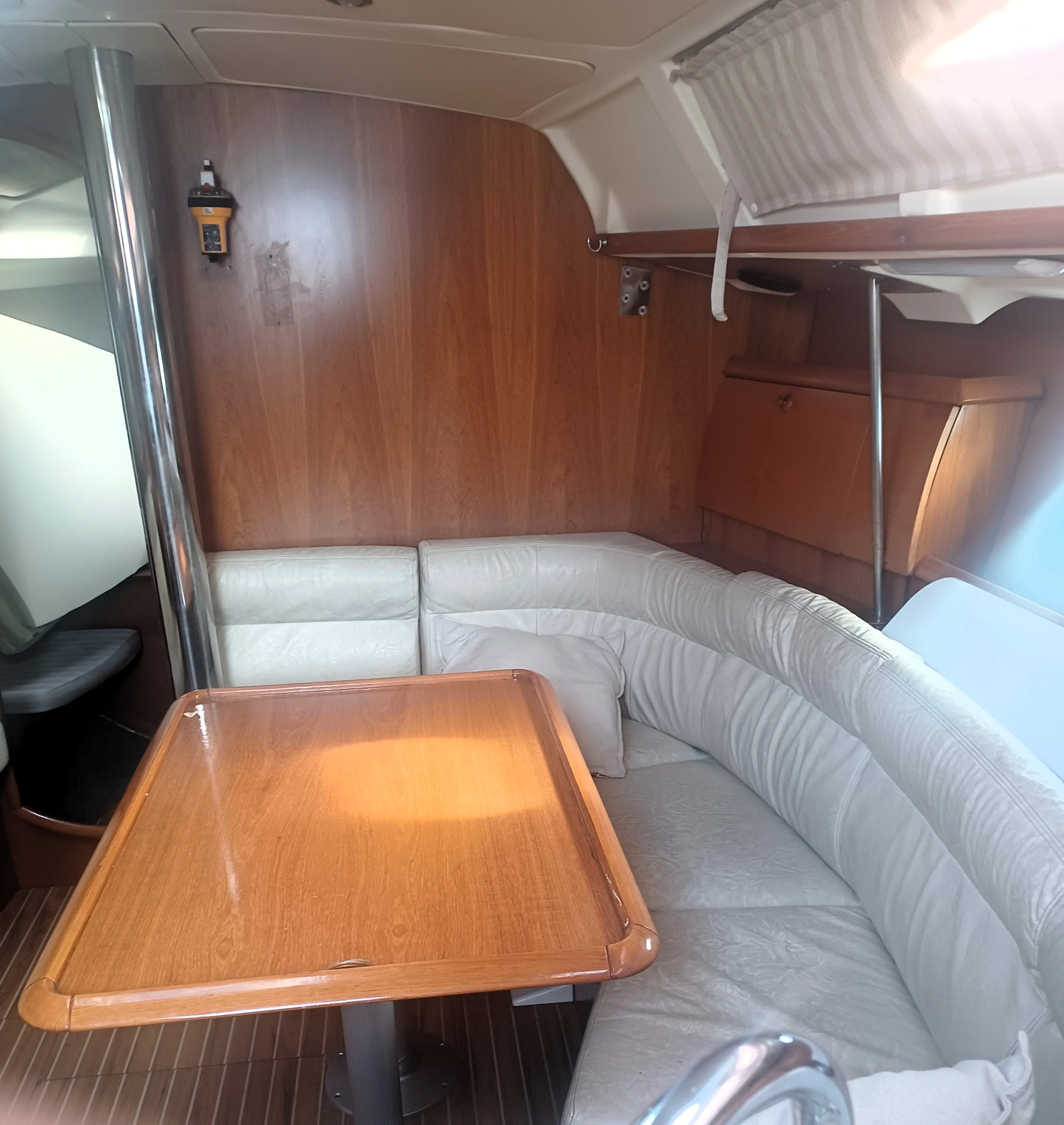 Sun Odyssey 40.3 Evina — jahtikuva 3