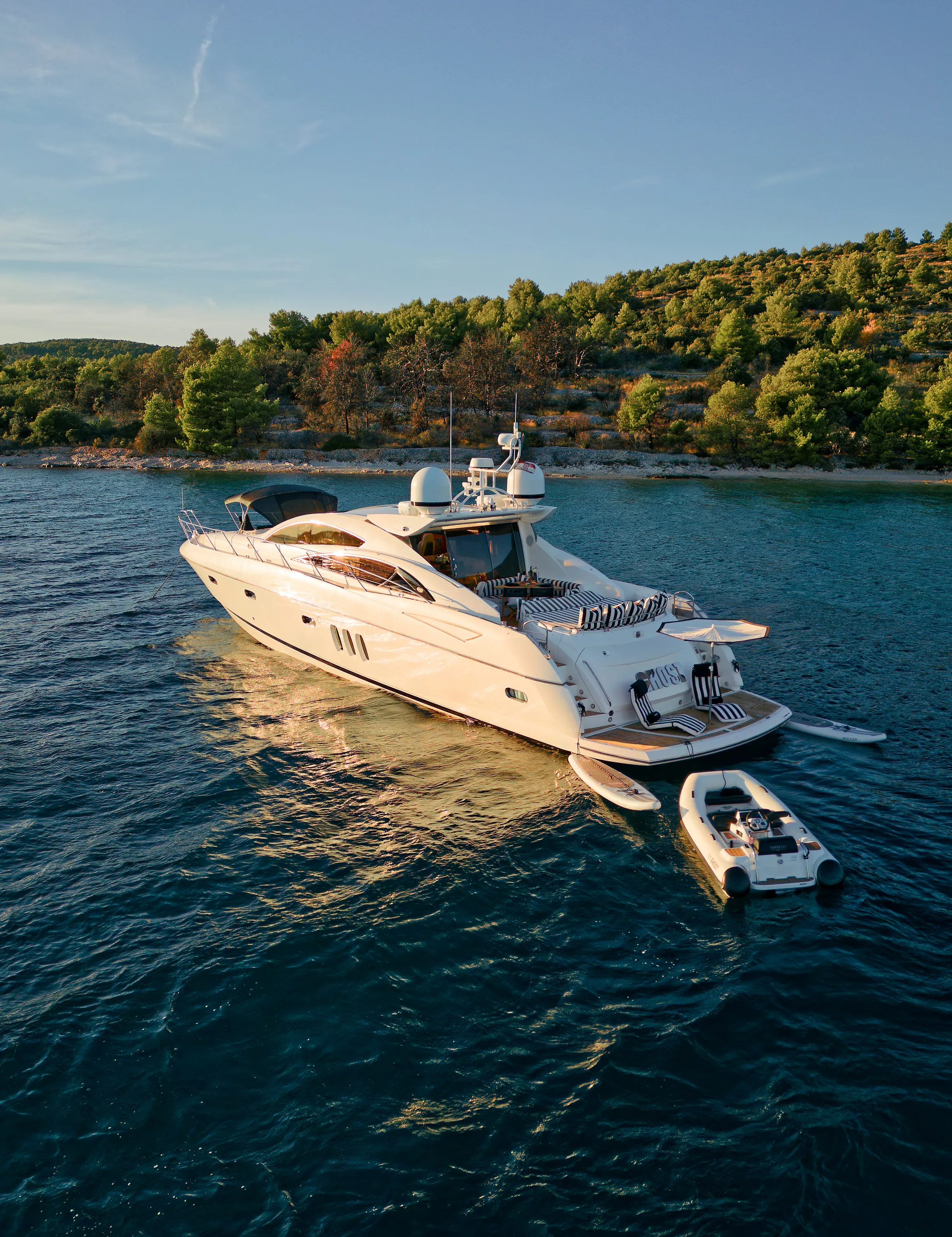 Sunseeker Predator 72 Ghost — yacht photo 70