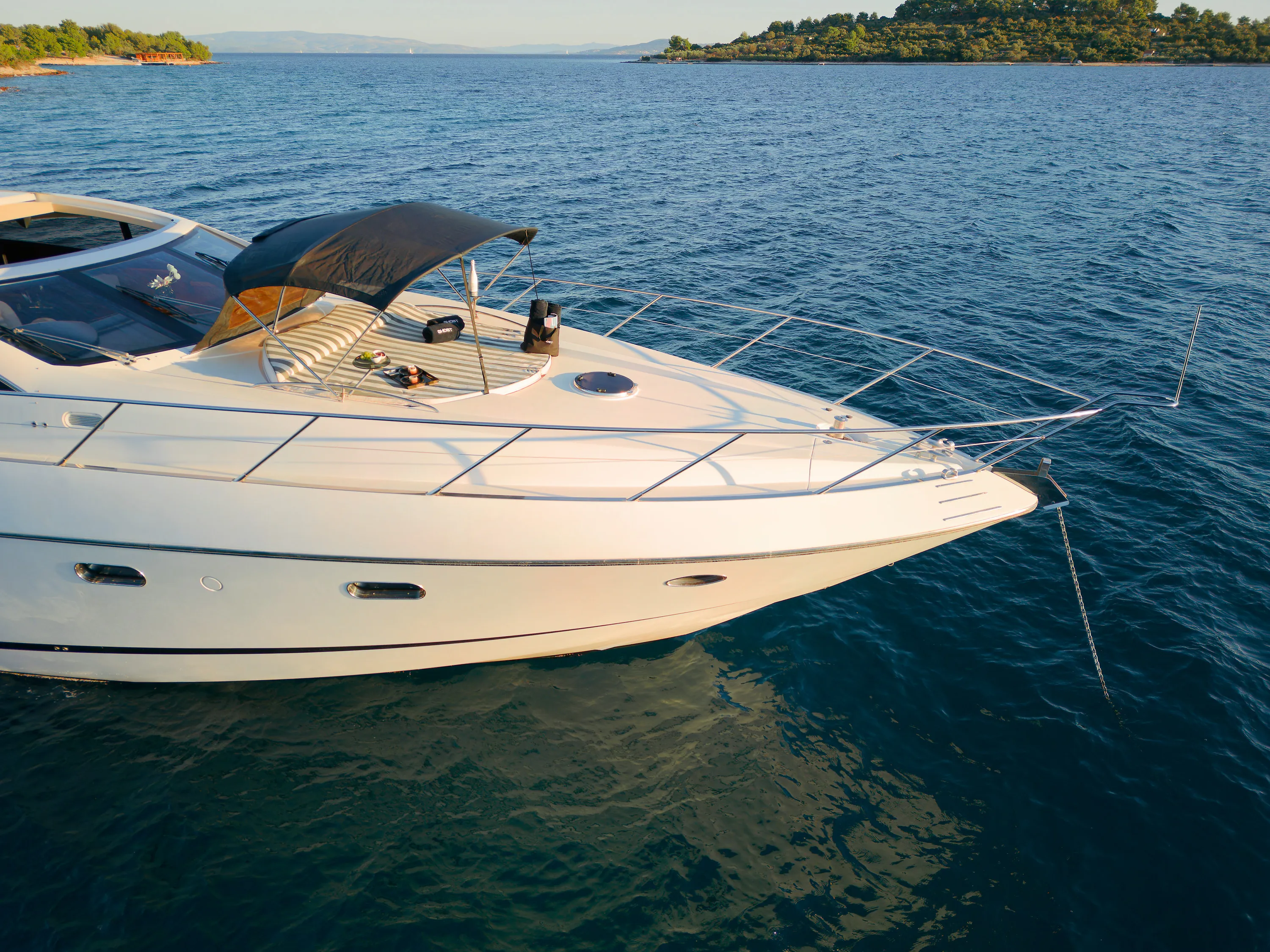 Sunseeker Predator 72 Ghost — yacht photo 61