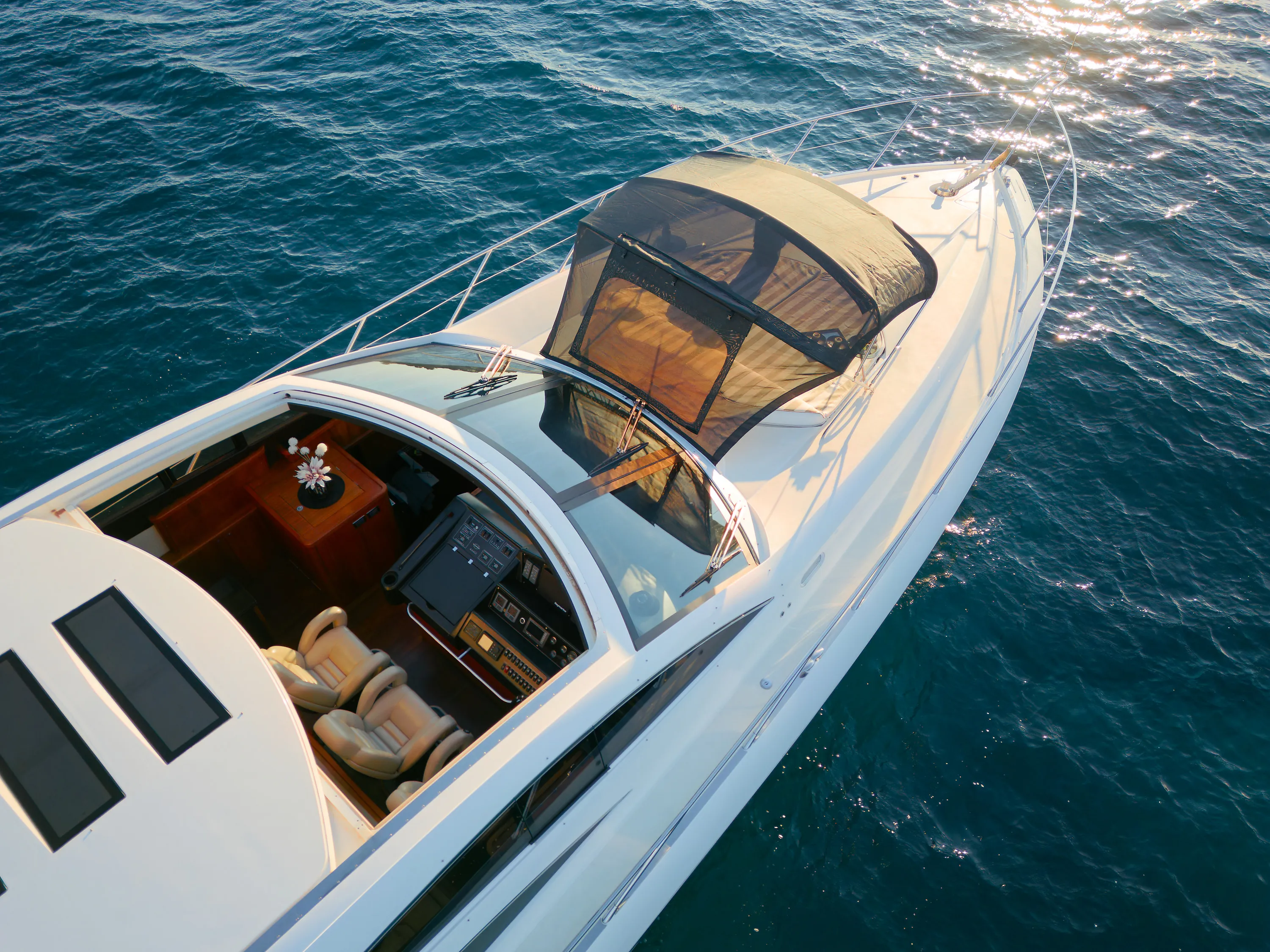 Sunseeker Predator 72 Ghost — yacht photo 41
