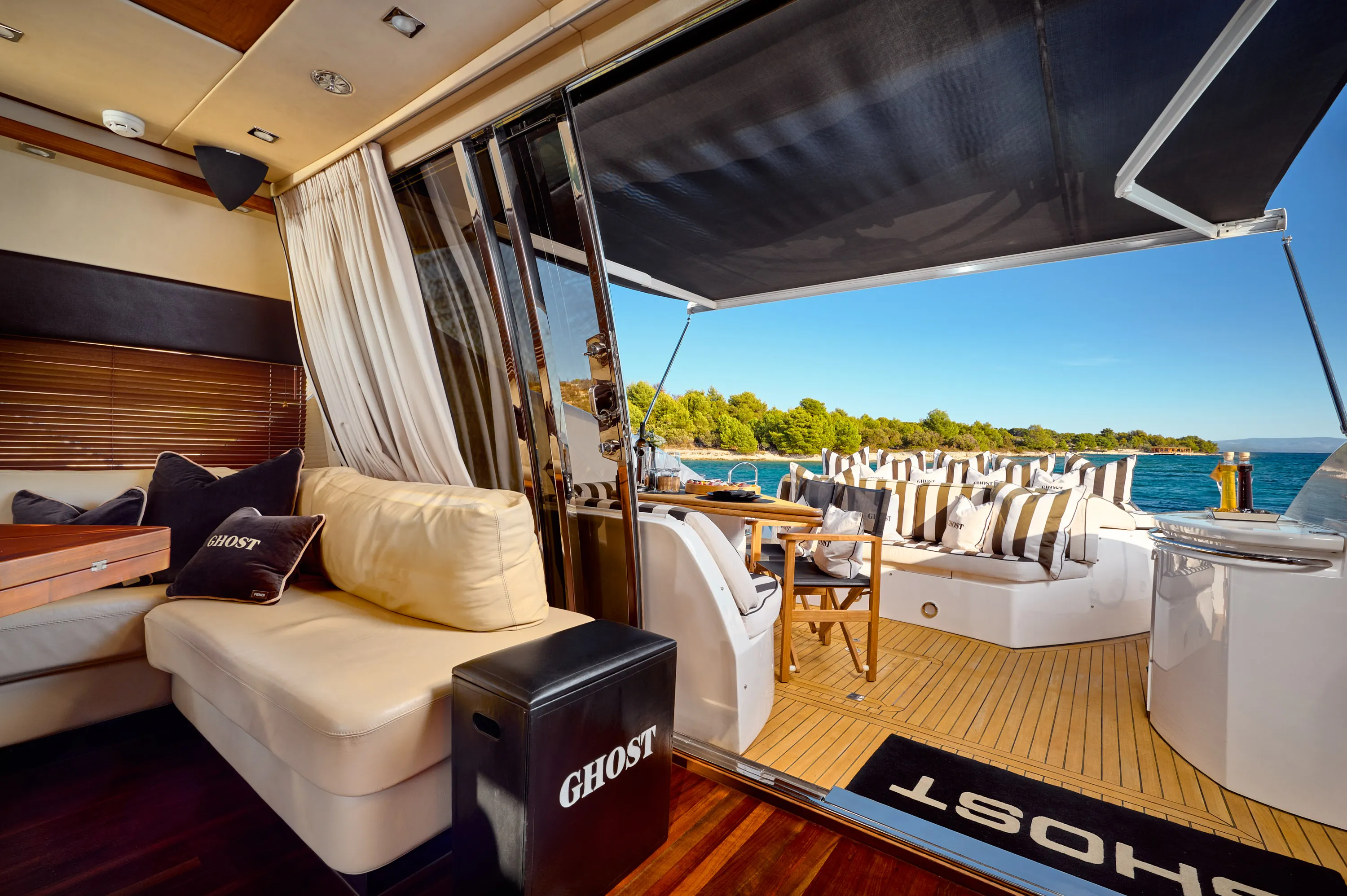 Sunseeker Predator 72 Ghost — yacht photo 60