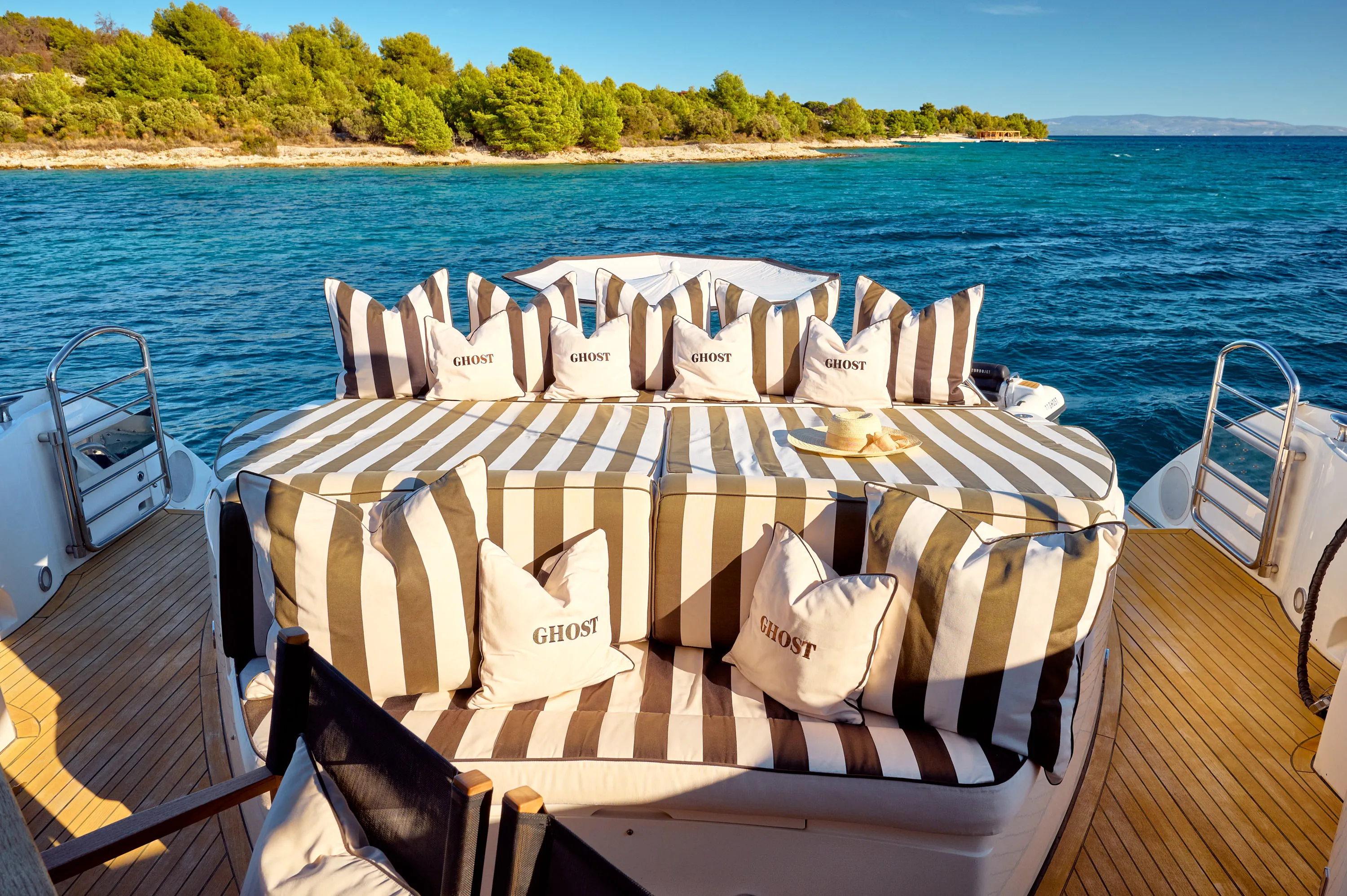Sunseeker Predator 72 Ghost — yacht photo 65