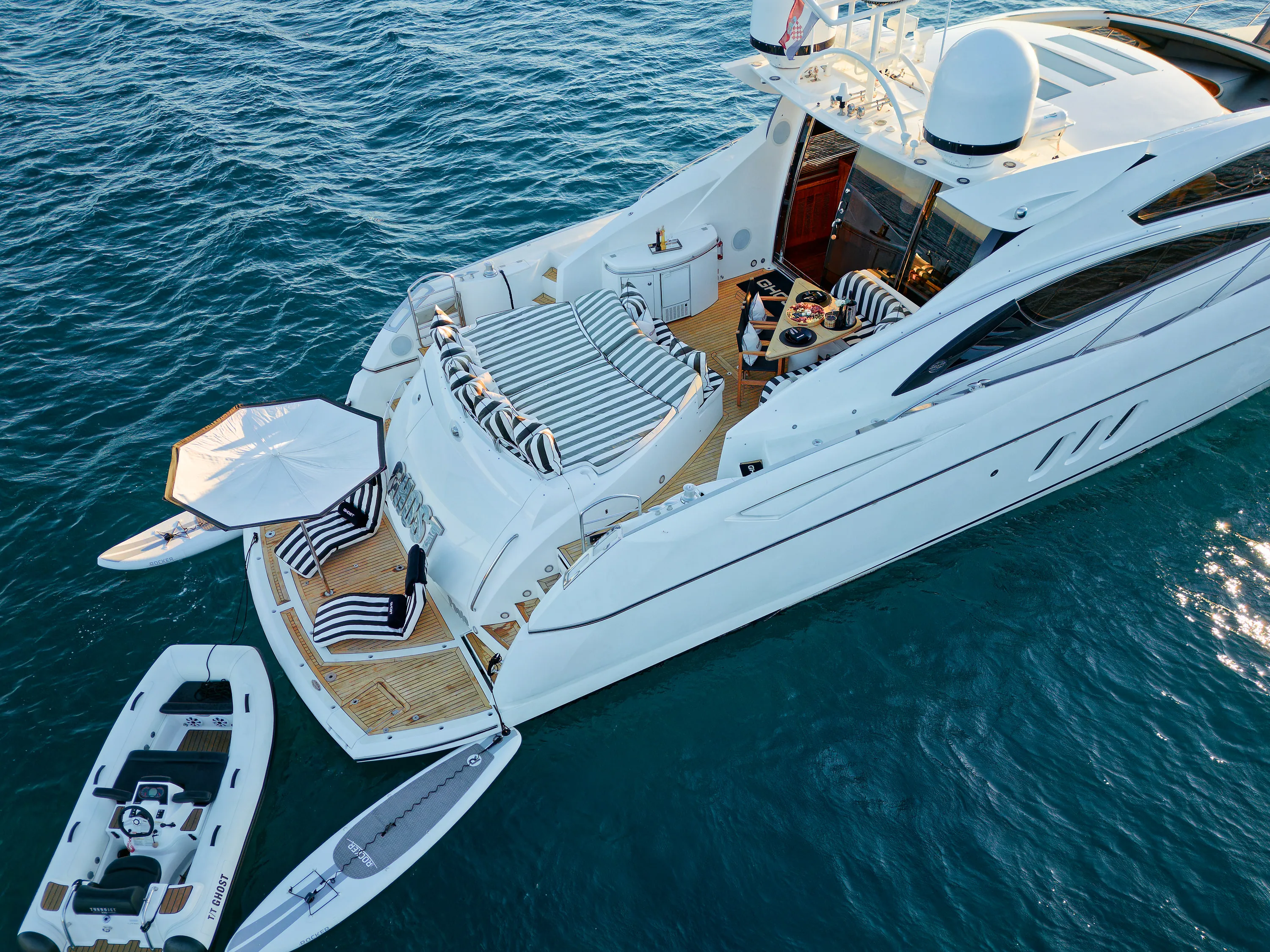 Sunseeker Predator 72 Ghost — yacht photo 16