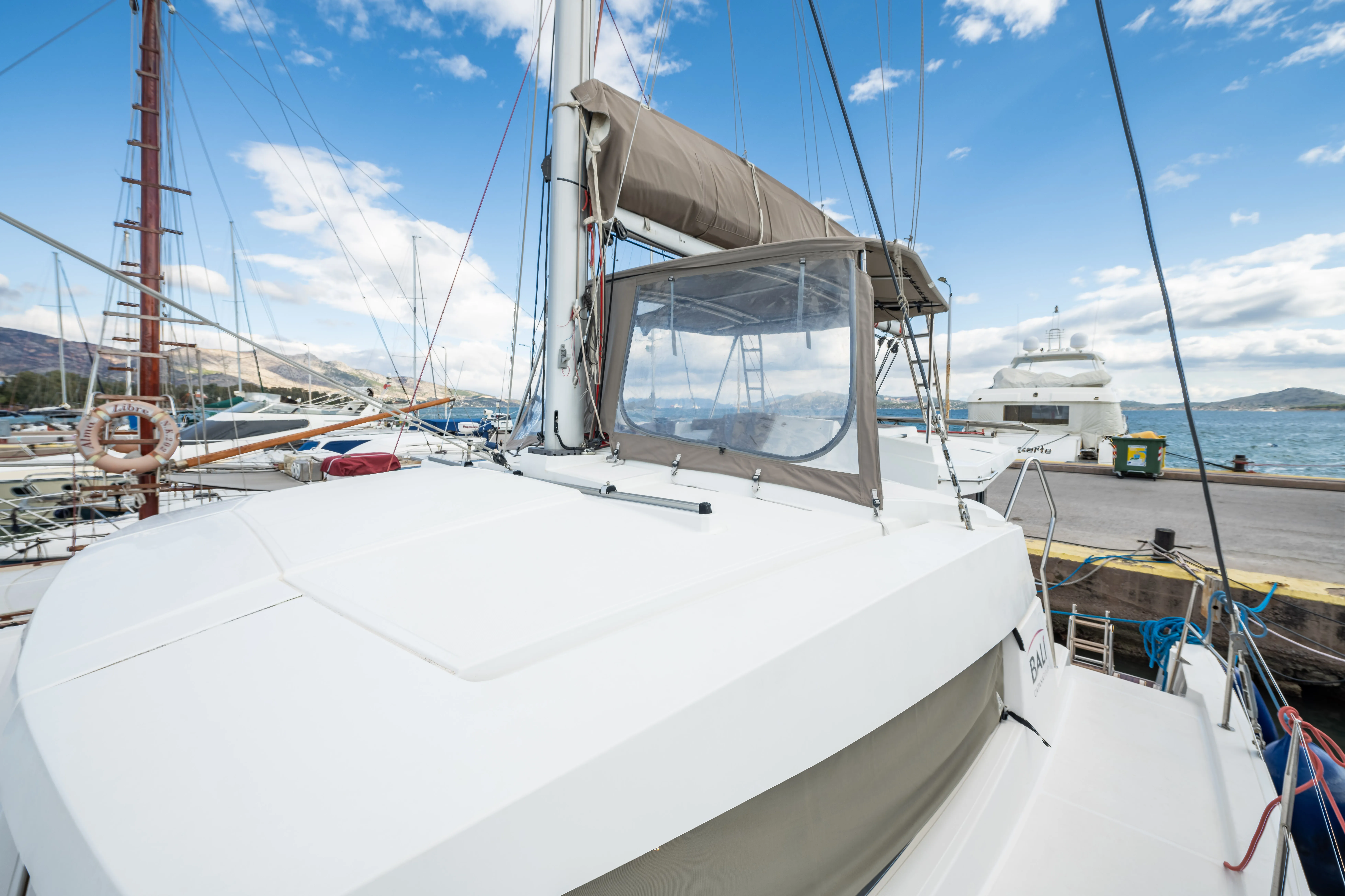 Bali 4.1 Theros — yacht photo 37