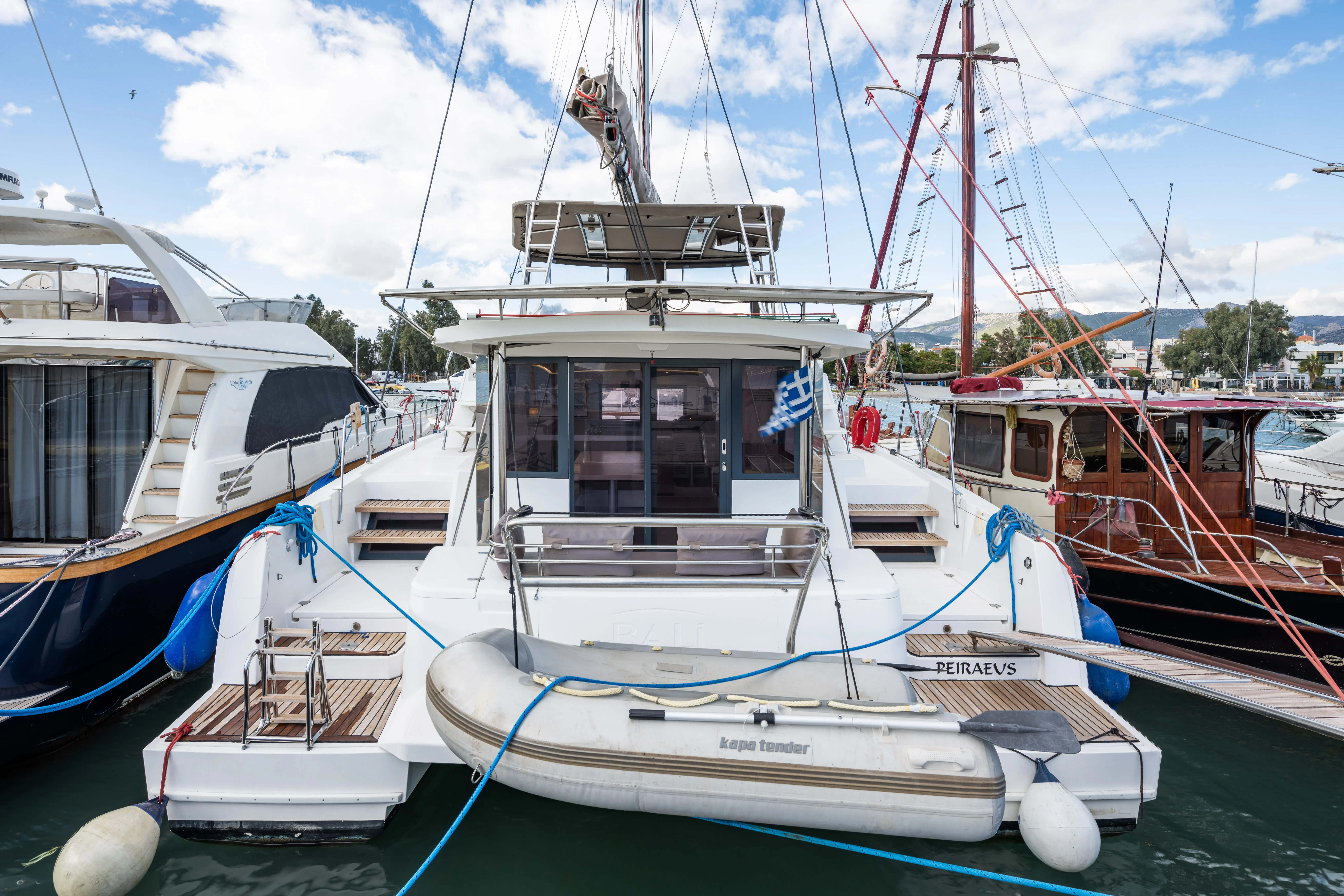 Bali 4.1 Theros — yacht photo 29