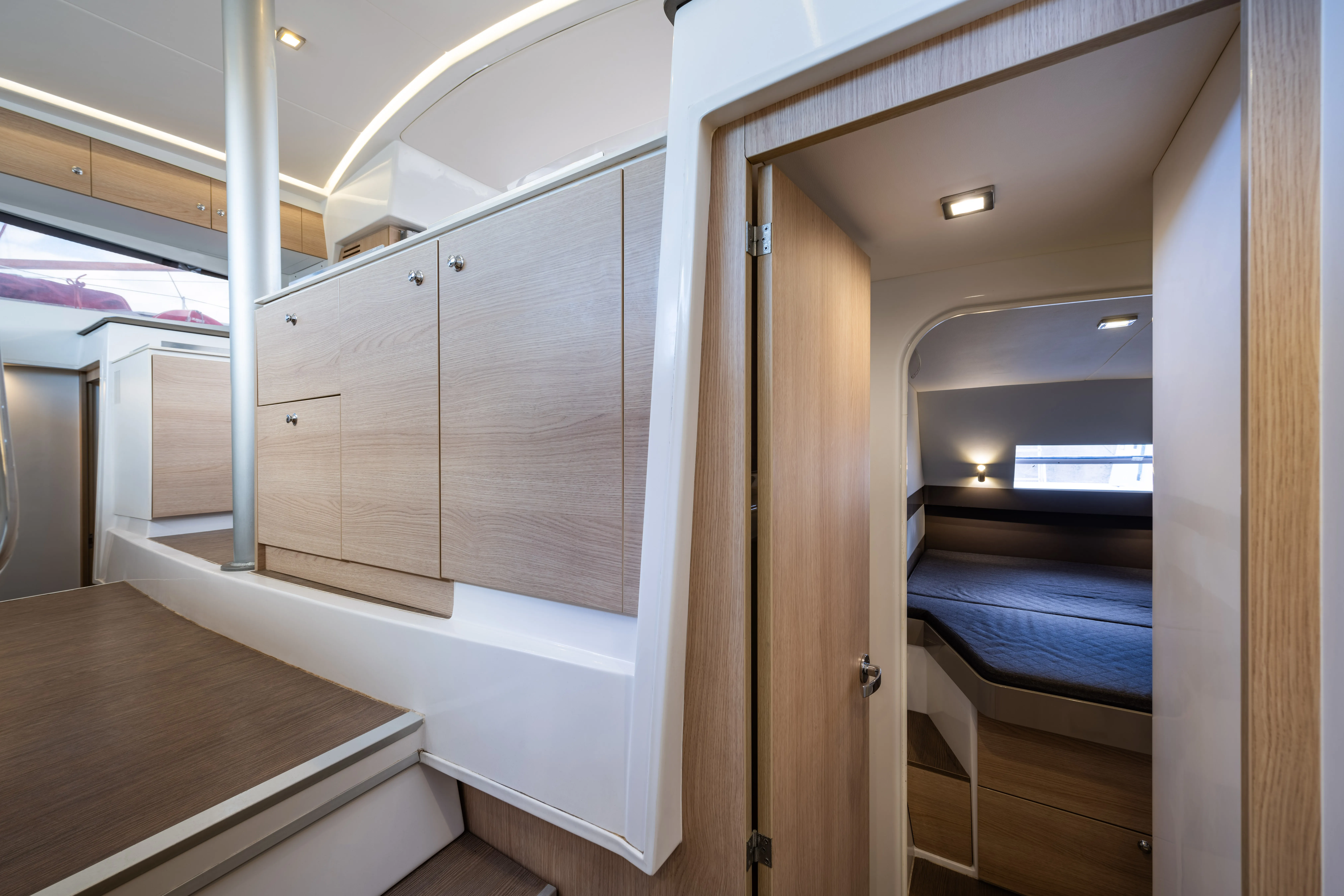 Bali 4.1 Theros — yacht photo 41