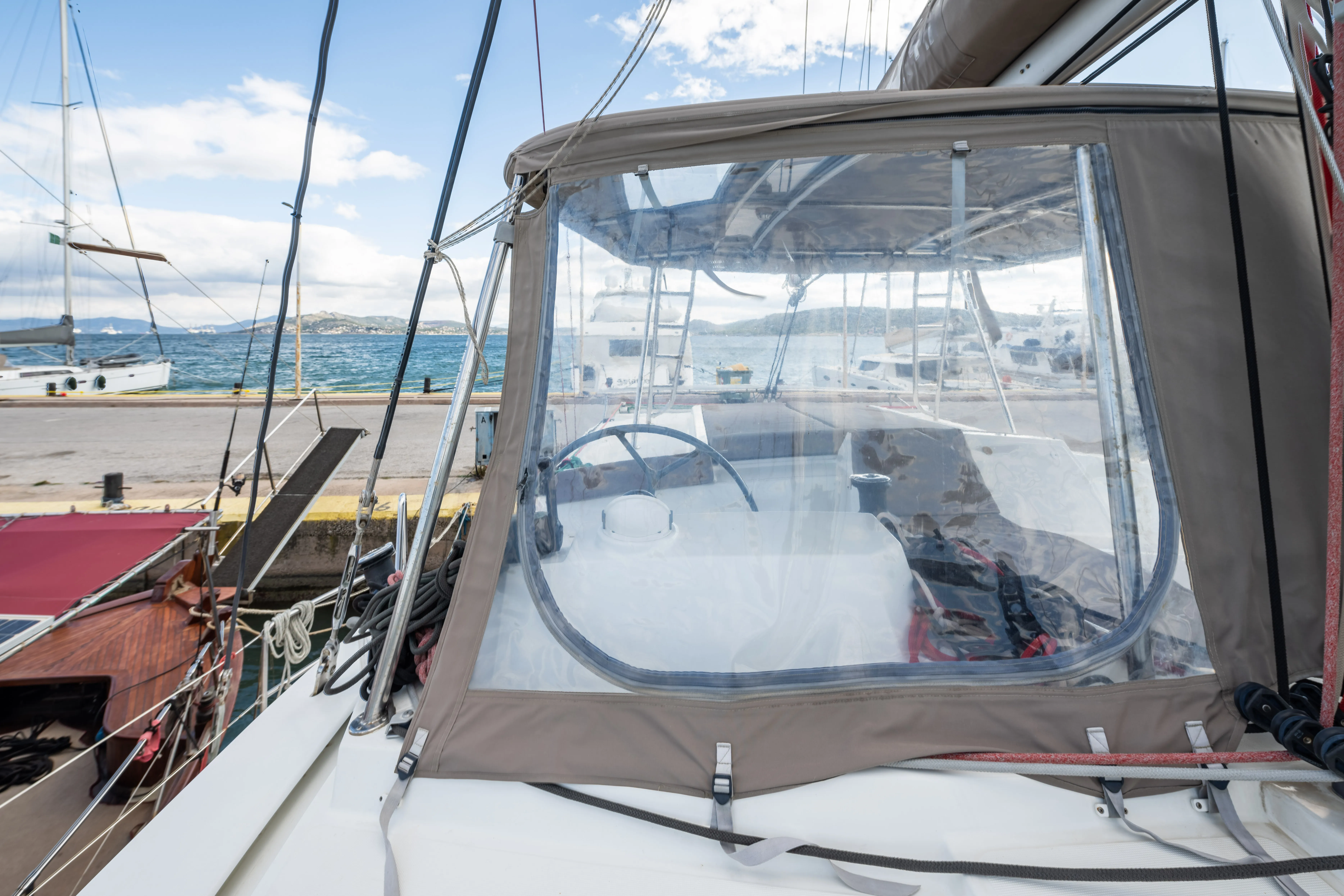 Bali 4.1 Theros — yacht photo 18