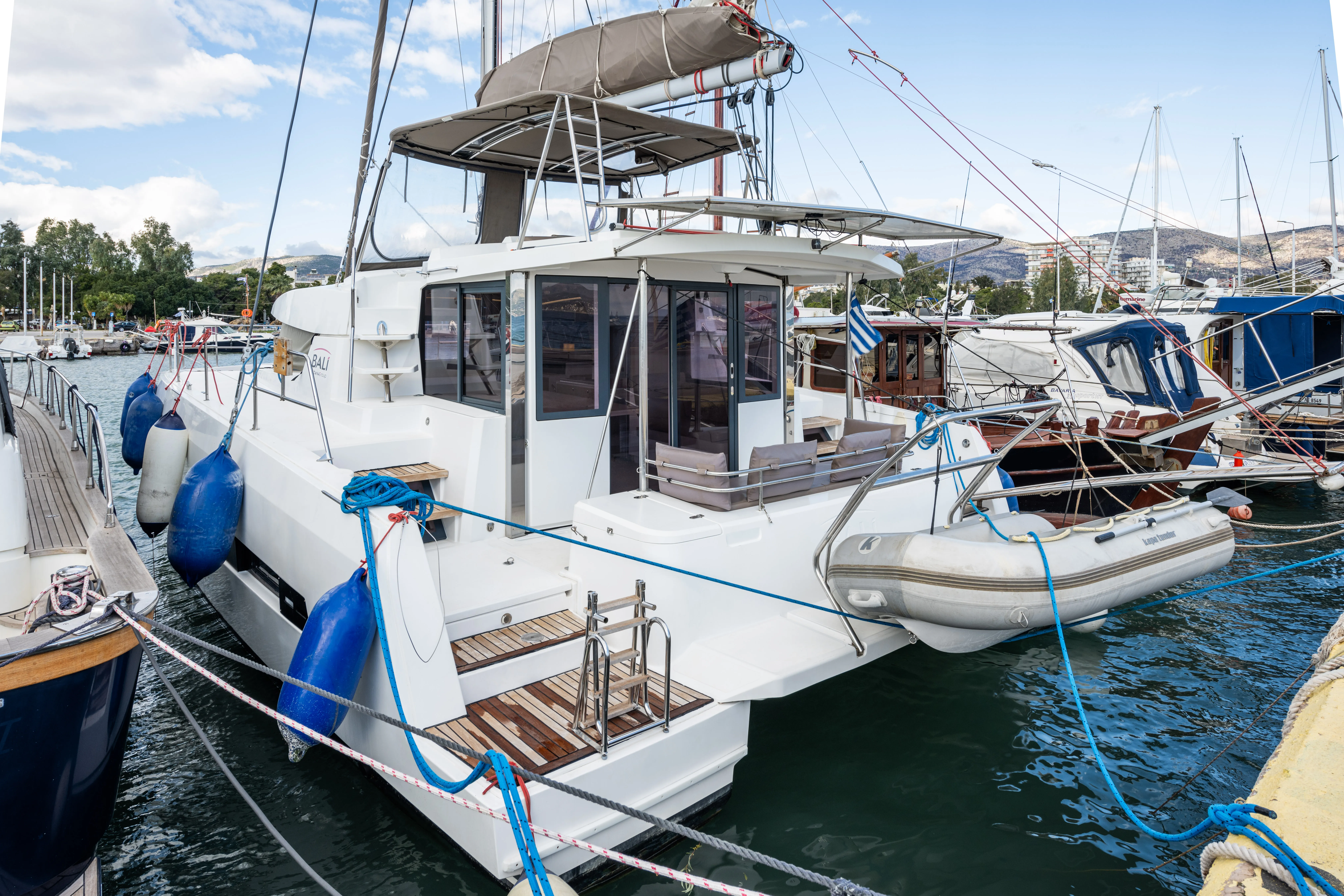 Bali 4.1 Theros — yacht photo 30