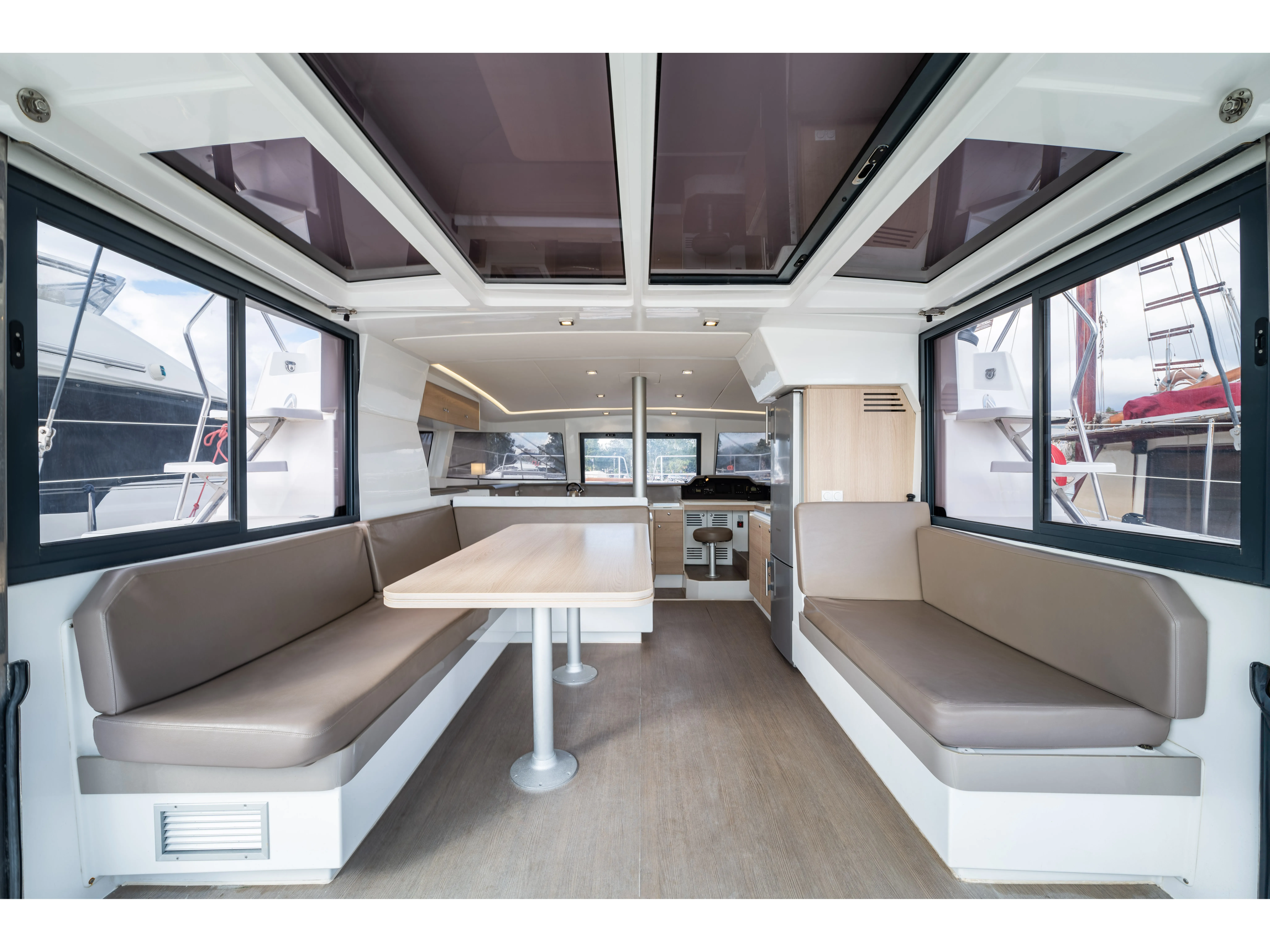 Bali 4.1 Theros — yacht photo 20