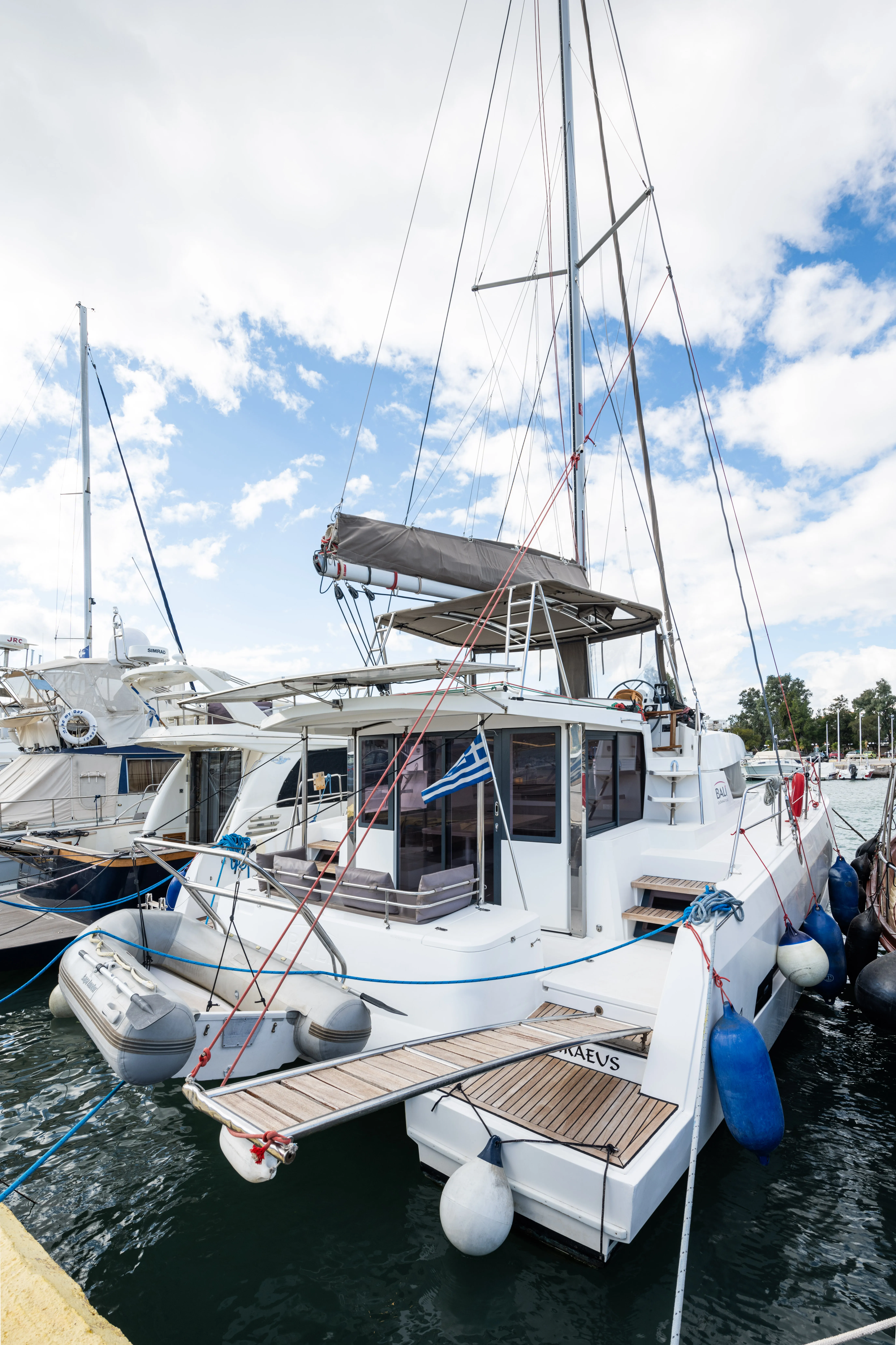 Bali 4.1 Theros — yacht photo 17