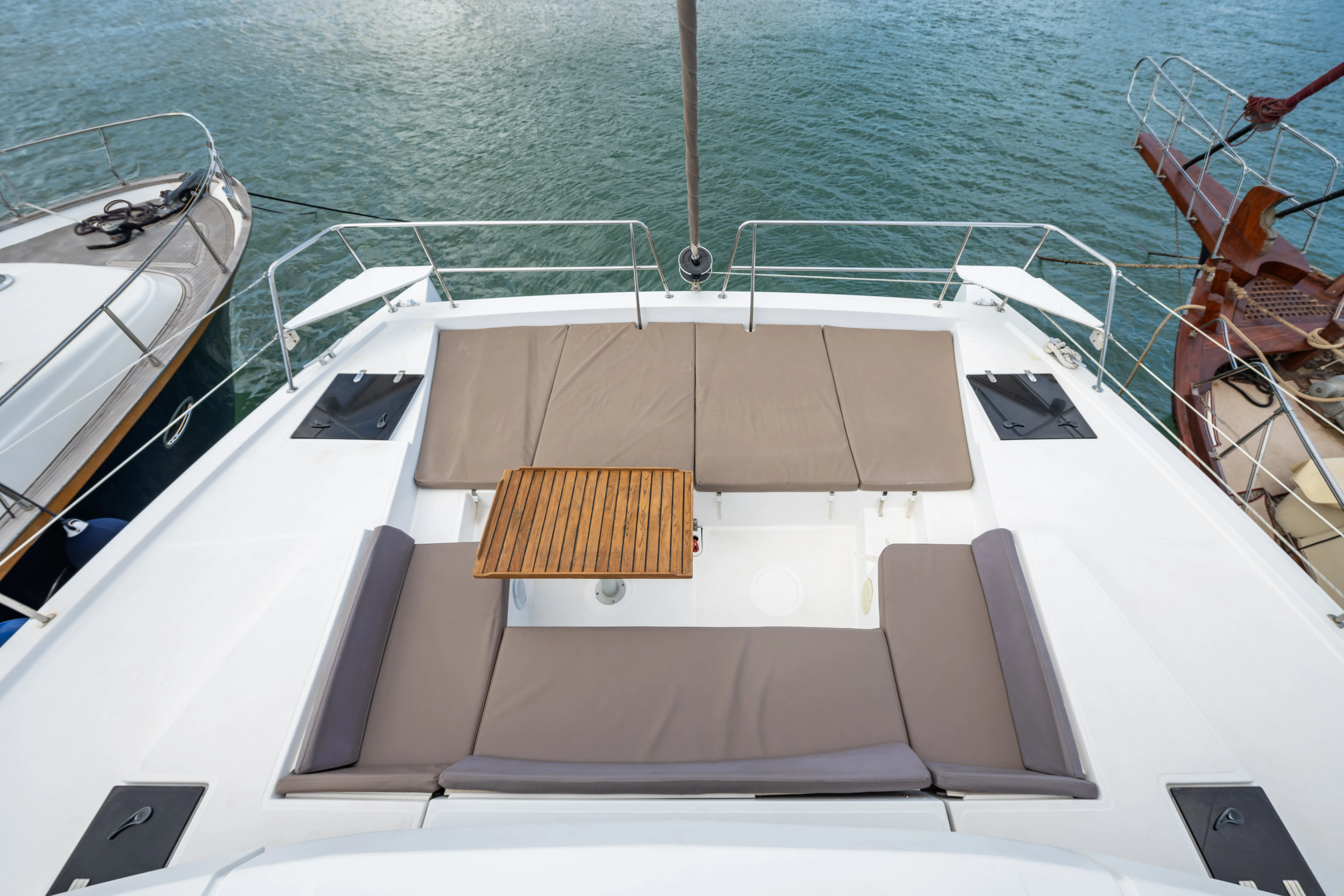 Bali 4.1 Theros — yacht photo 46